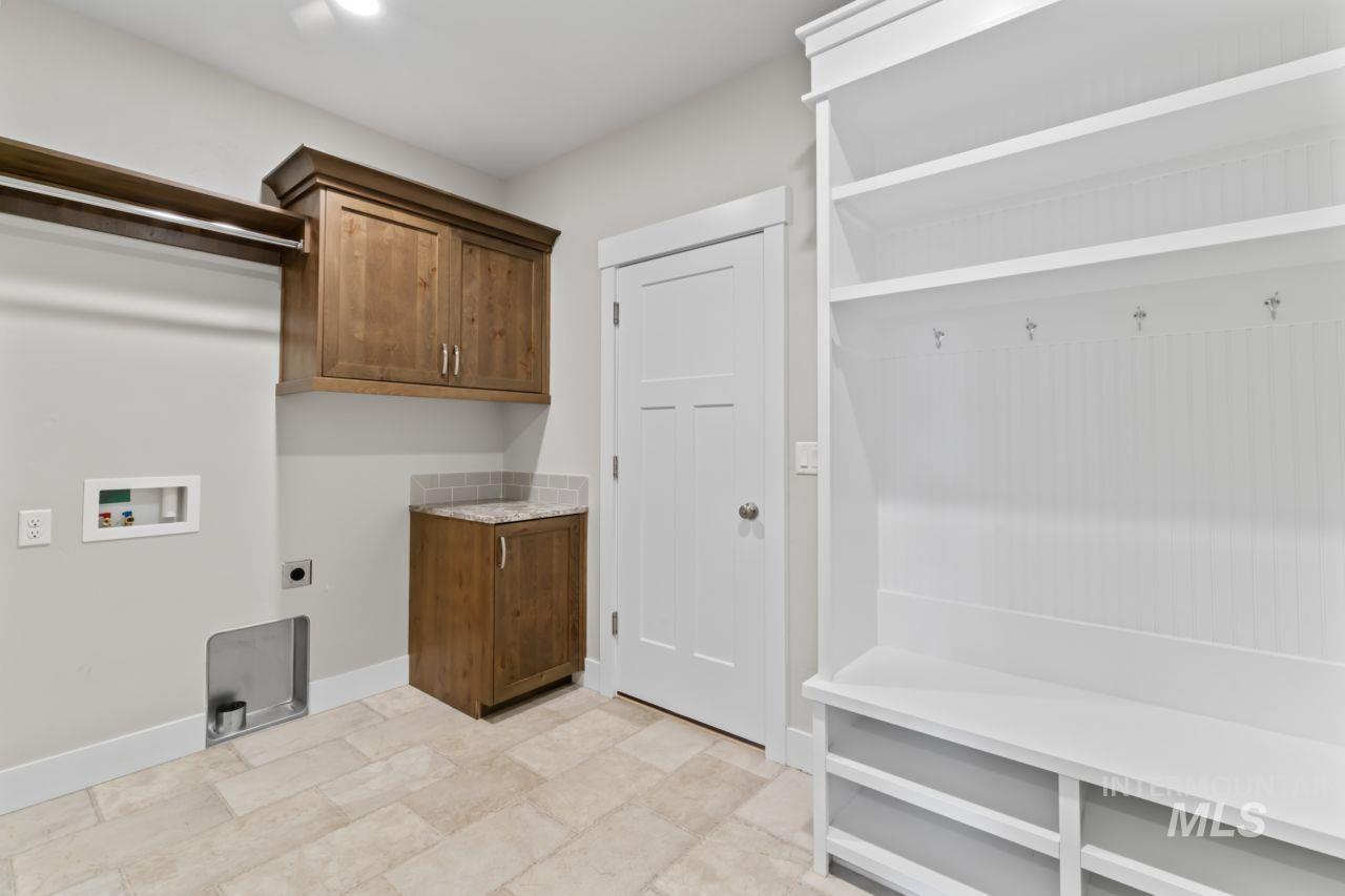 12462 S Sunrise Mist Loop, Nampa, Idaho 83686-5463, 4 Bedrooms, 3 Bathrooms, Residential For Sale, Price $625,000,MLS 98950672