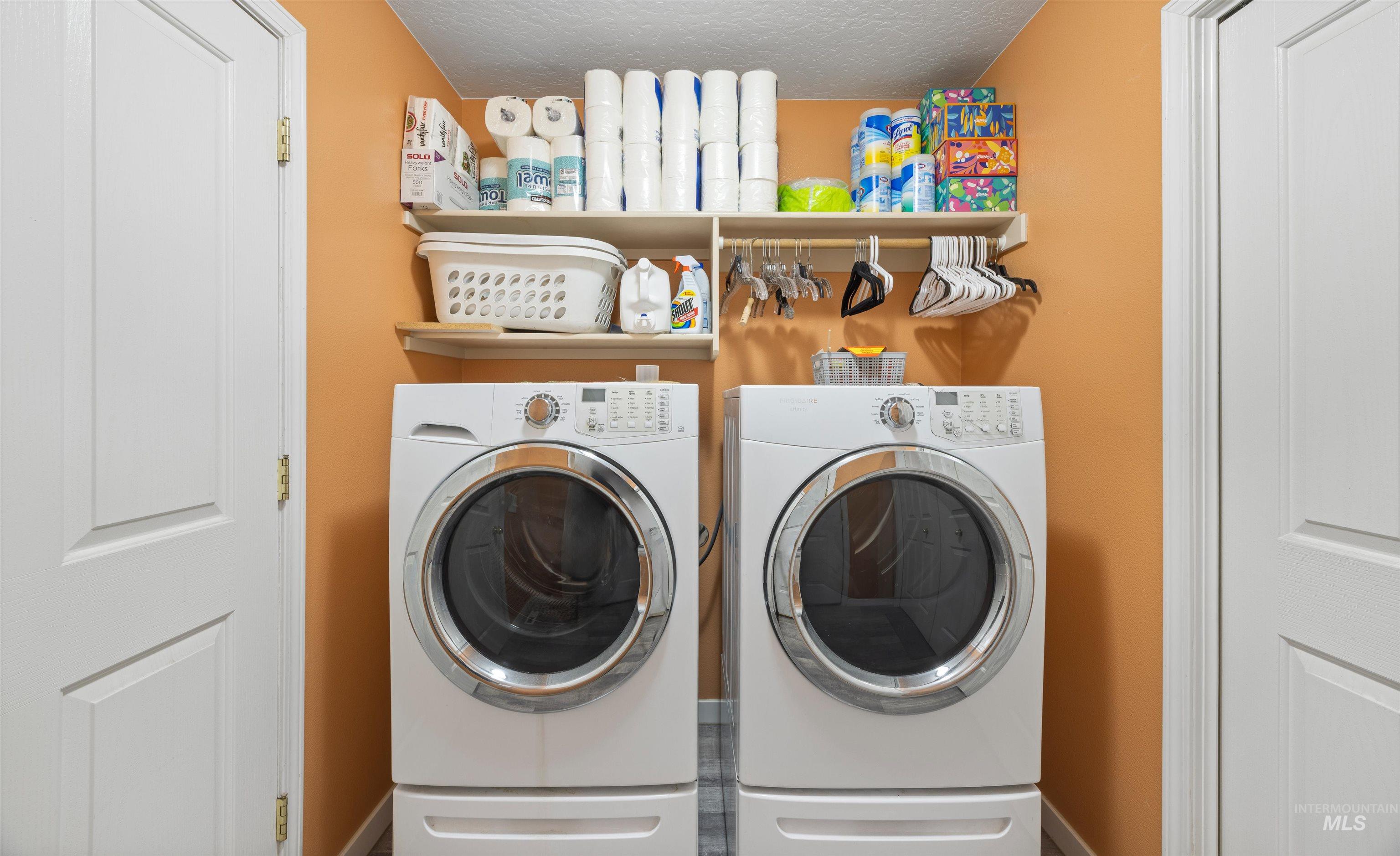 15408 WAR EAGLE RD, Murphy, Idaho 83650, 3 Bedrooms, 2 Bathrooms, Residential For Sale, Price $694,900, 98950691