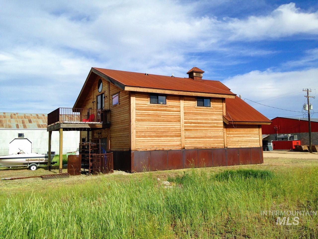 113 W Poplar, Fairfield, Idaho 83327, 2 Bedrooms, Business/Commercial For Sale, Price $310,000, 98950692