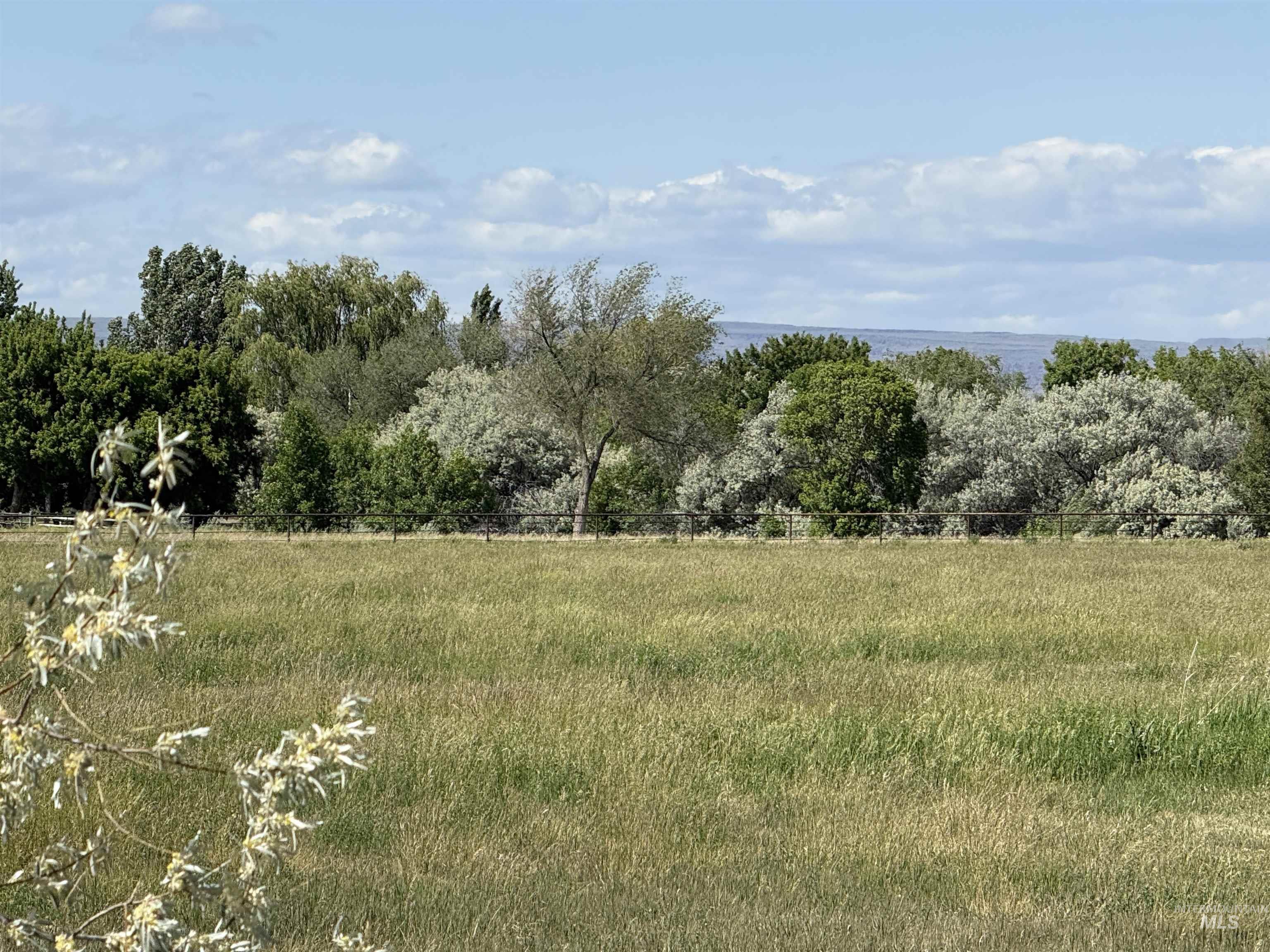 TBD Parcel B, 1700 S, Gooding, Idaho 83330, Land For Sale, Price $180,000,MLS 98950705