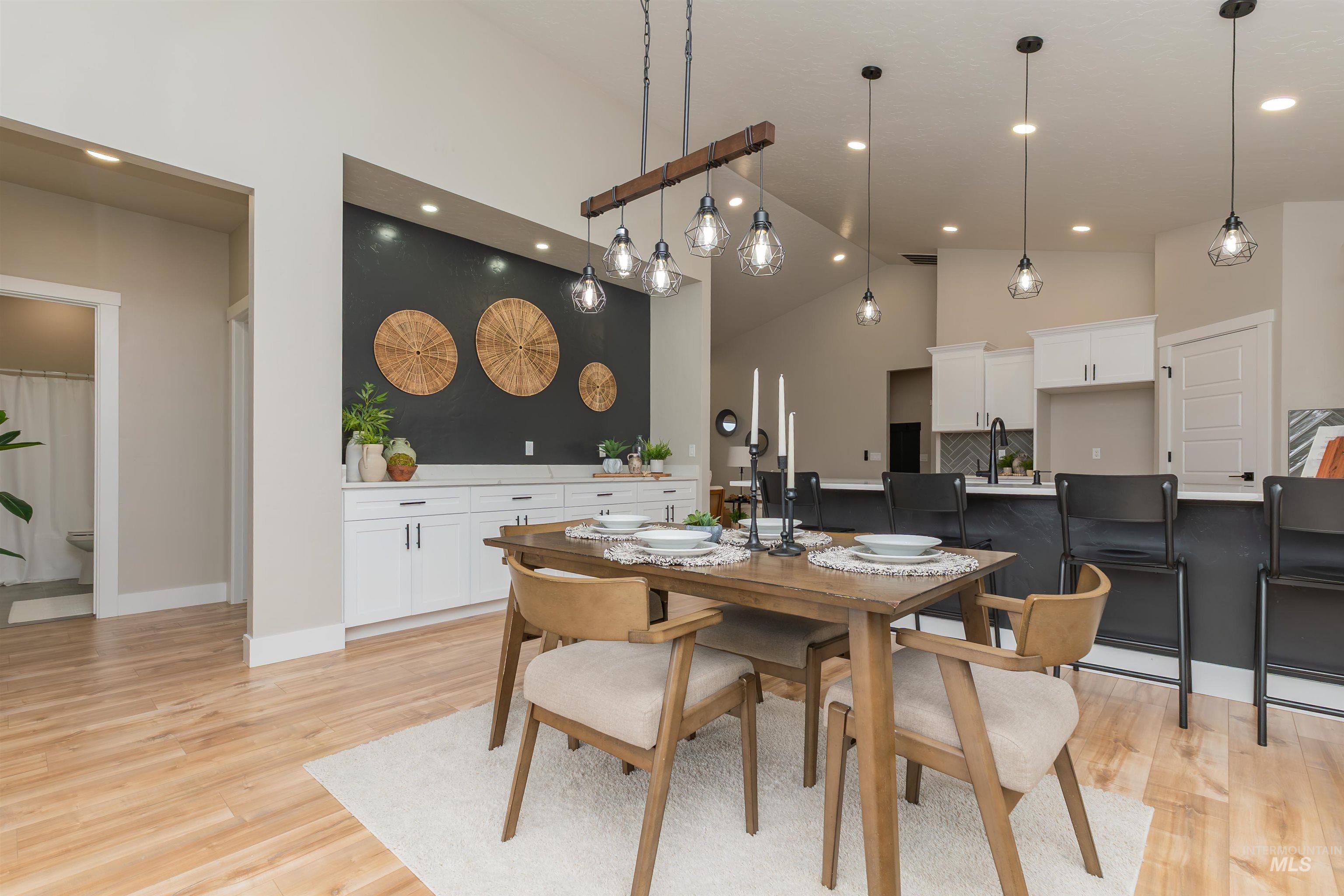 2125 Oxon St, Caldwell, Idaho 83605, 3 Bedrooms, 2.5 Bathrooms, Residential For Sale, Price $425,000, 98950715