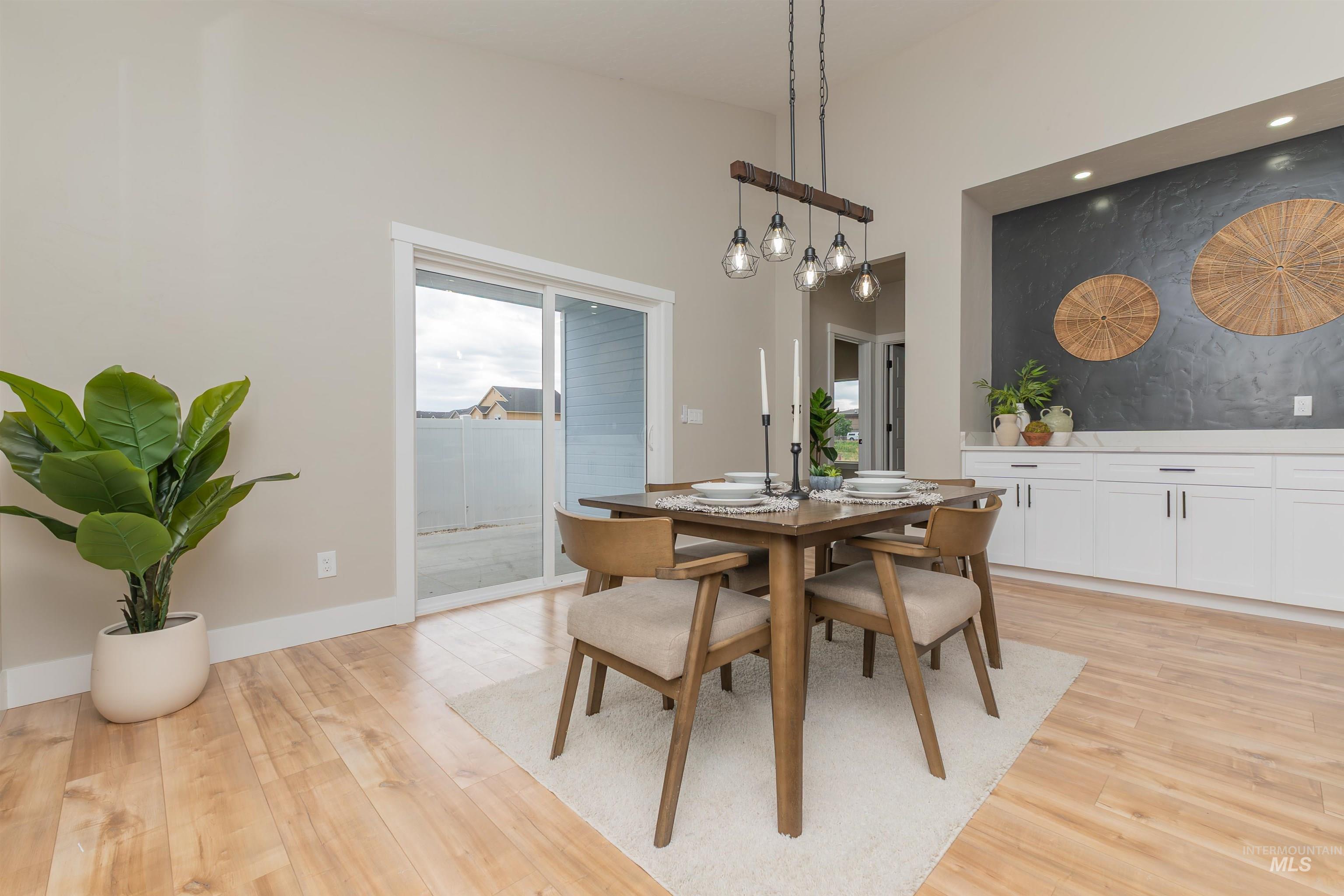 2125 Oxon St, Caldwell, Idaho 83605, 3 Bedrooms, 2.5 Bathrooms, Residential For Sale, Price $425,000, 98950715