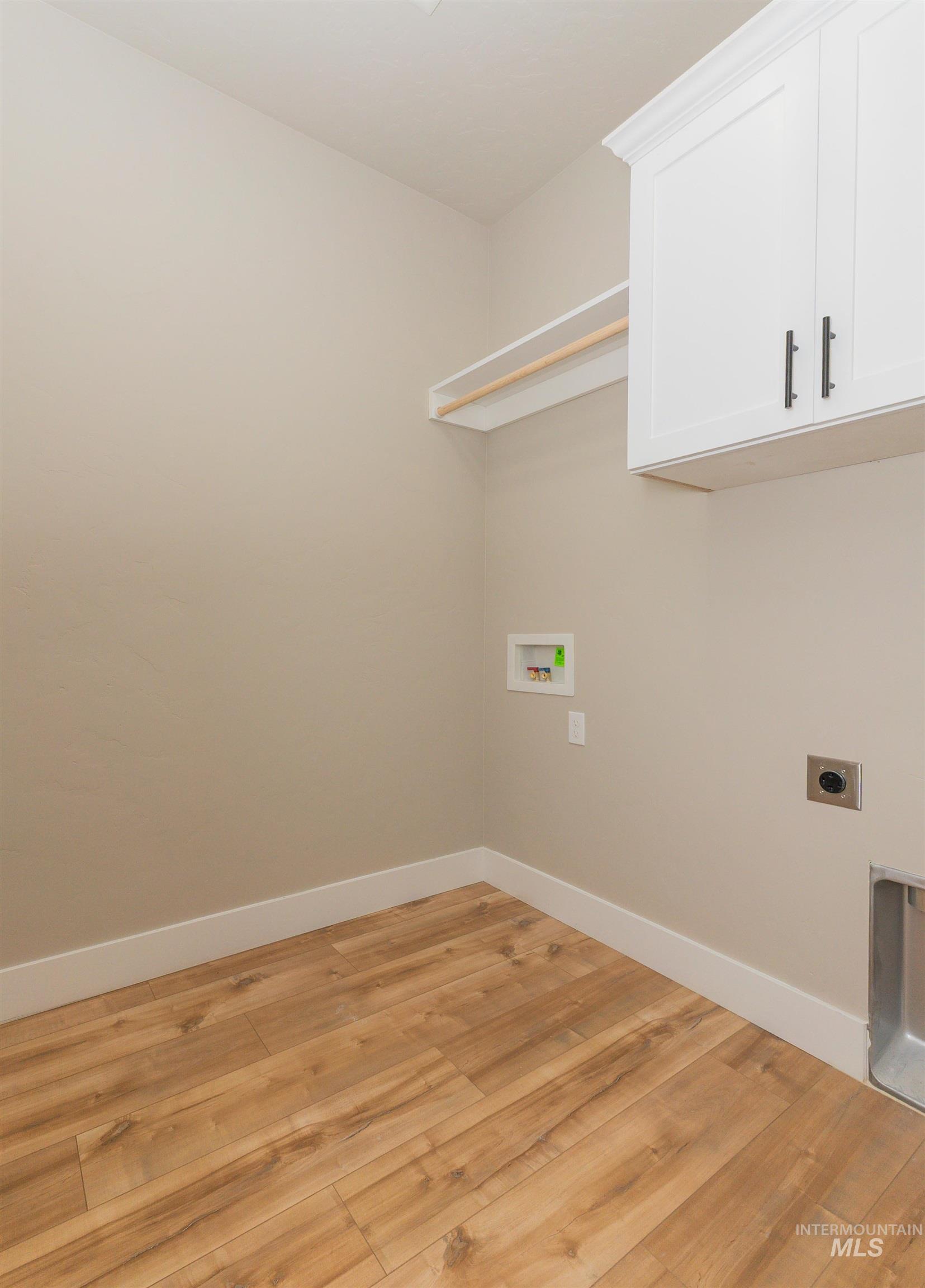 2125 Oxon St, Caldwell, Idaho 83605, 3 Bedrooms, 2.5 Bathrooms, Residential For Sale, Price $425,000, 98950715