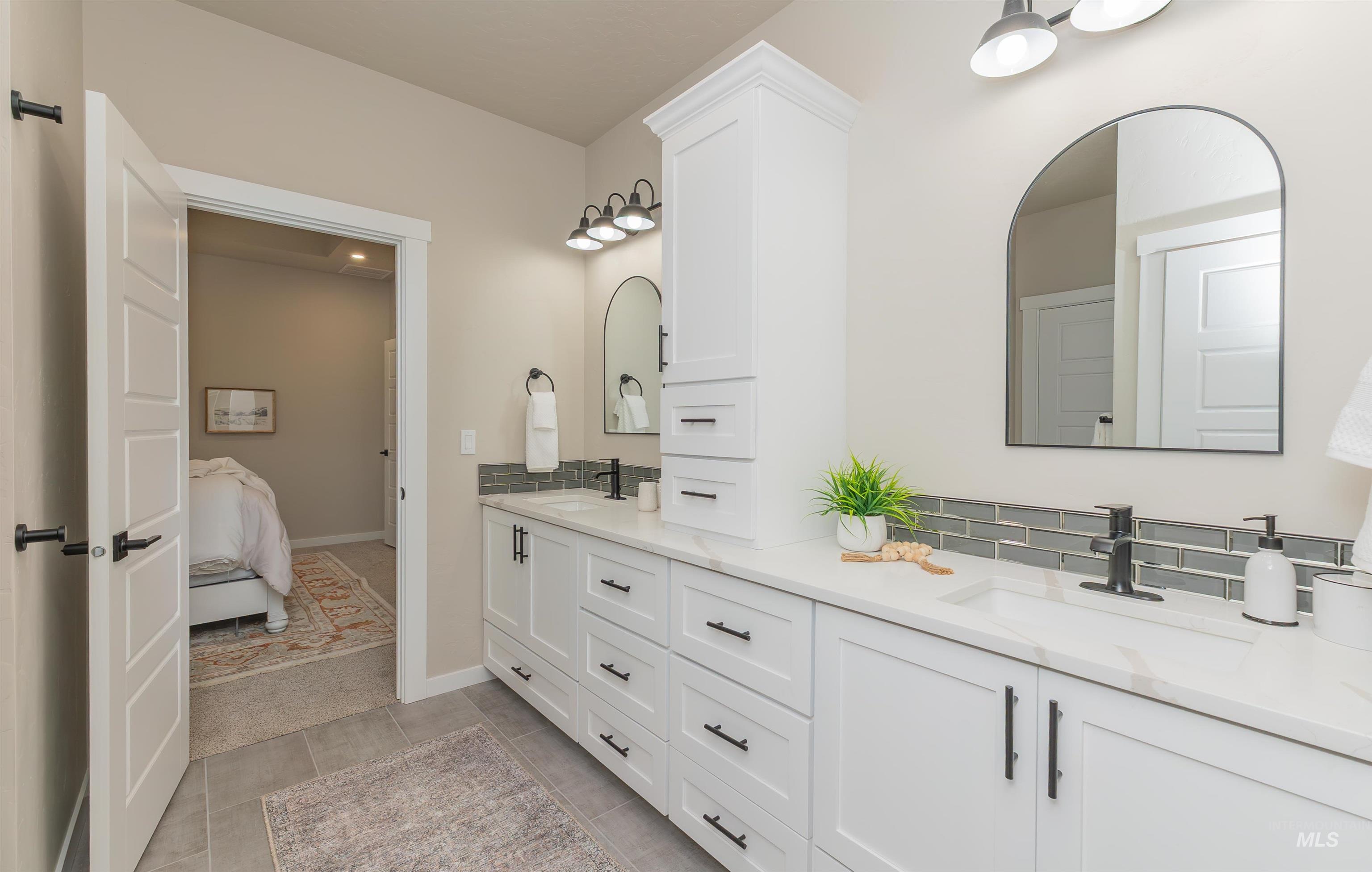 2125 Oxon St, Caldwell, Idaho 83605, 3 Bedrooms, 2.5 Bathrooms, Residential For Sale, Price $425,000, 98950715