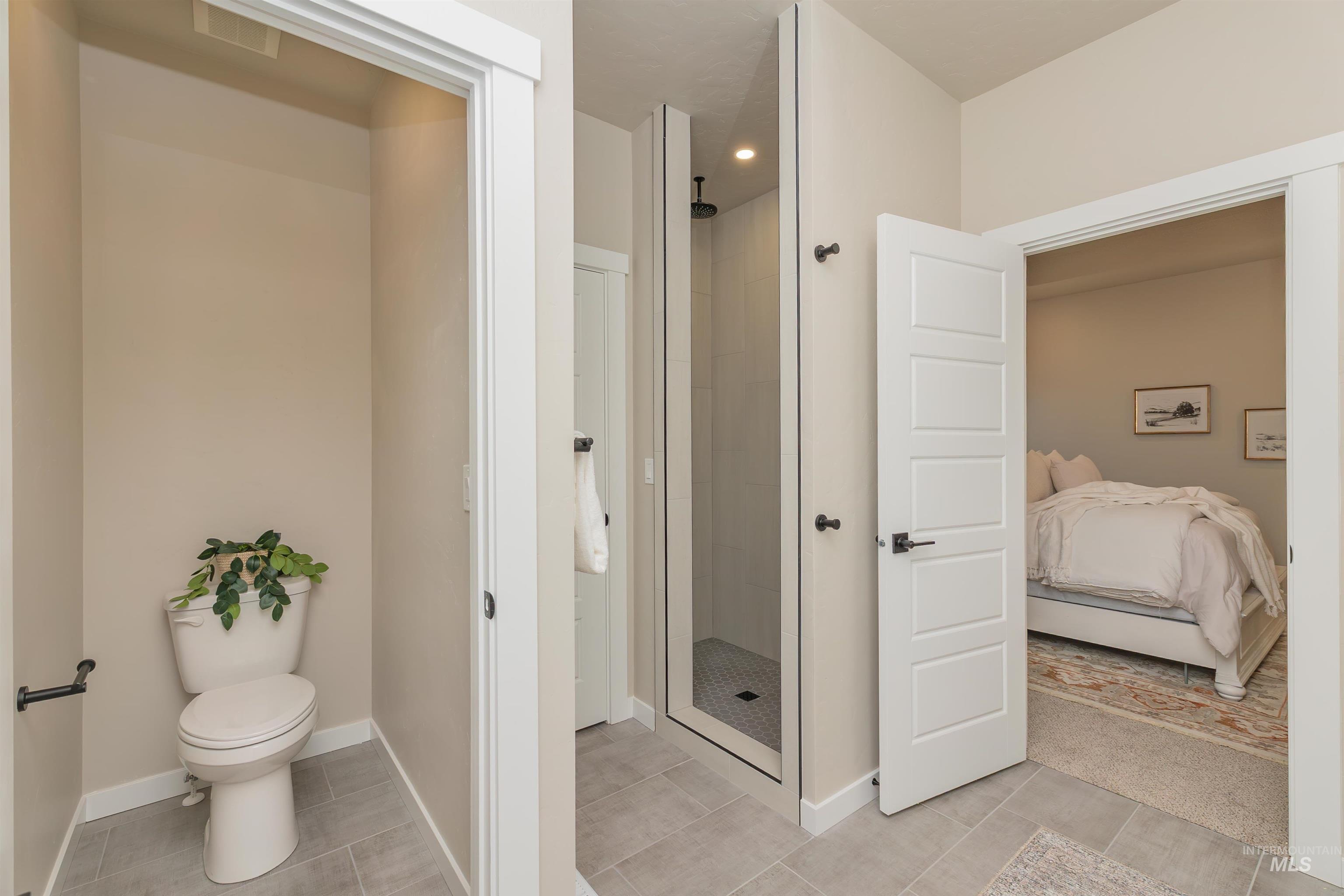 2125 Oxon St, Caldwell, Idaho 83605, 3 Bedrooms, 2.5 Bathrooms, Residential For Sale, Price $425,000, 98950715