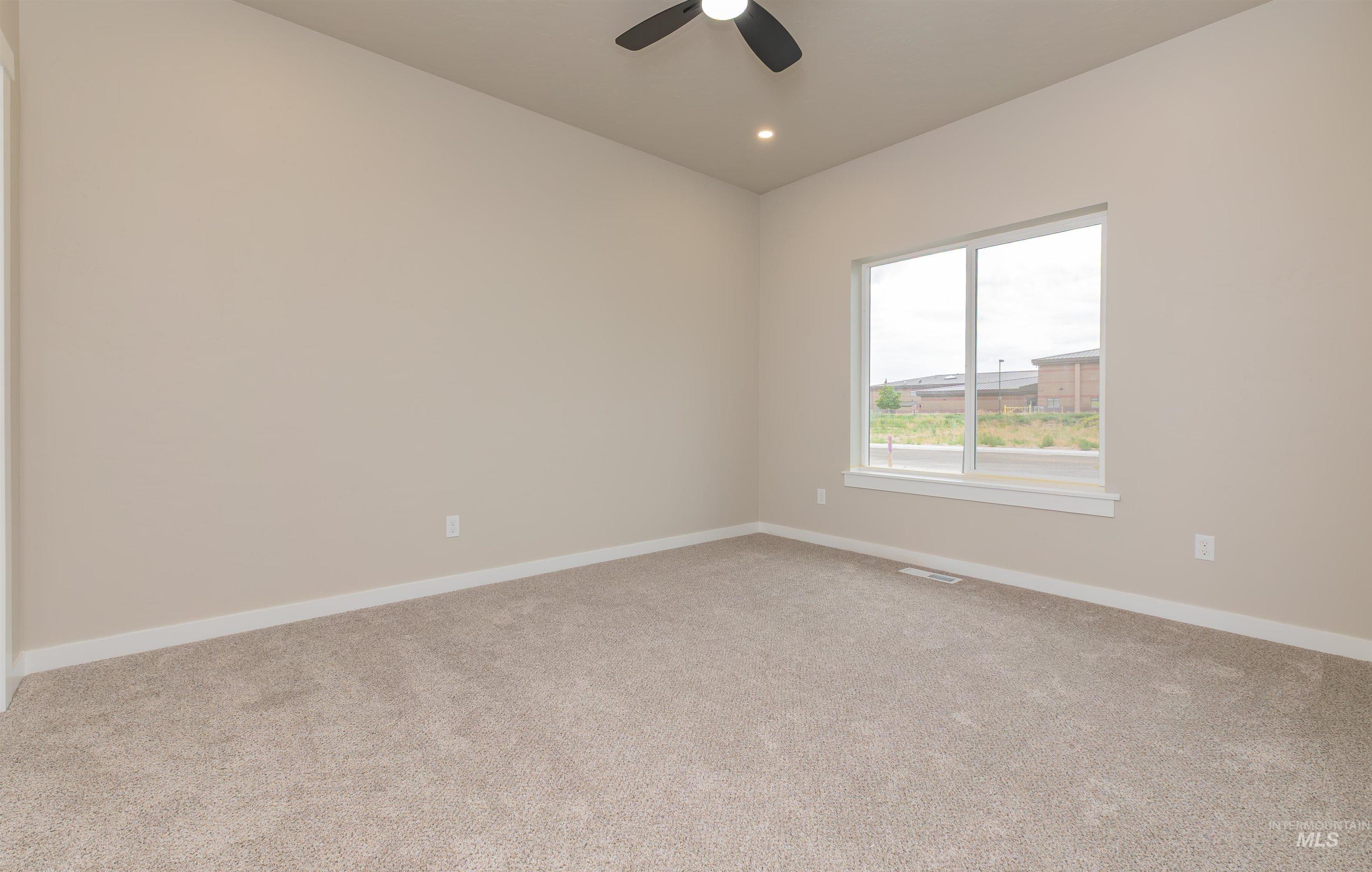 2125 Oxon St, Caldwell, Idaho 83605, 3 Bedrooms, 2.5 Bathrooms, Residential For Sale, Price $425,000, 98950715