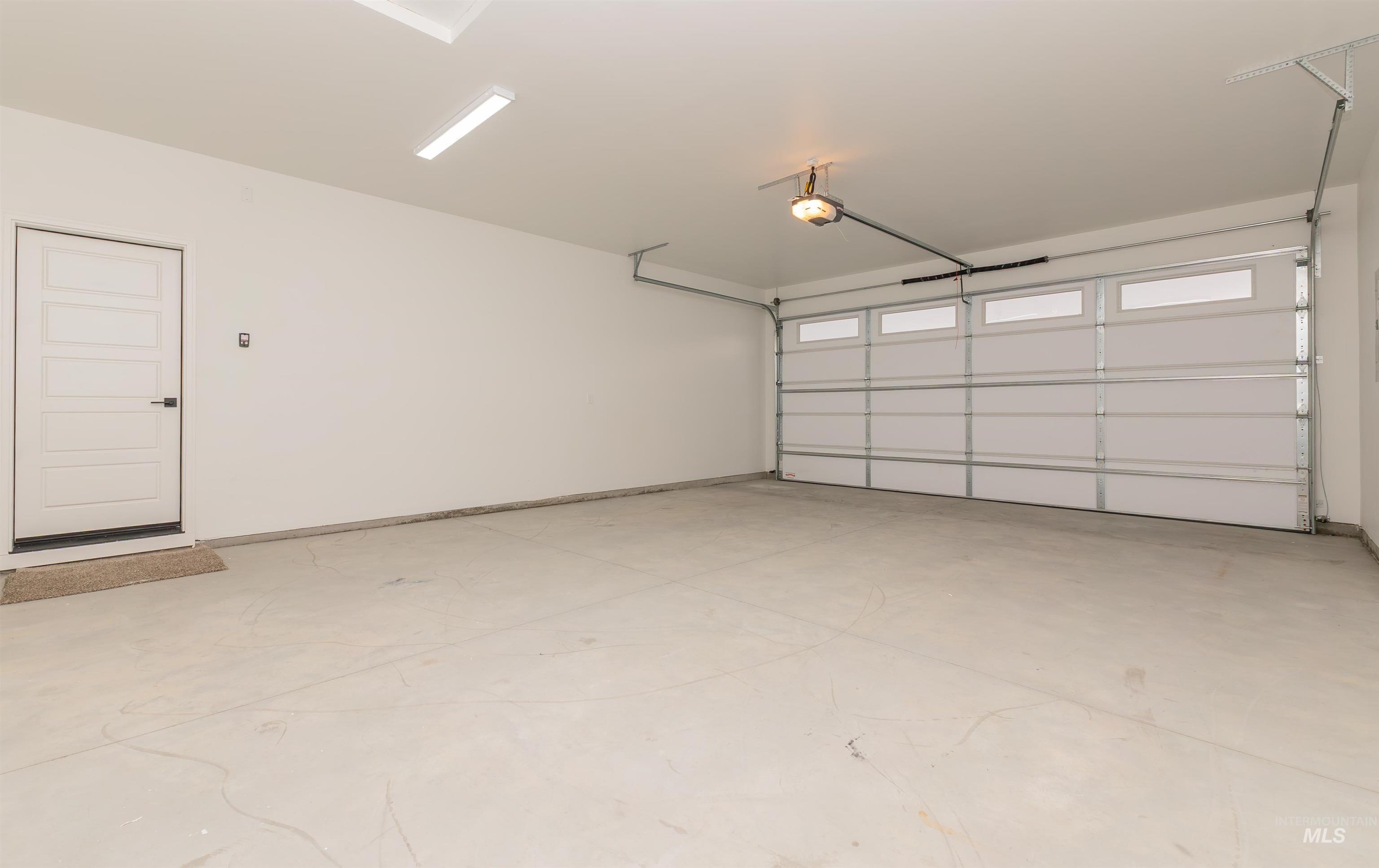 2125 Oxon St, Caldwell, Idaho 83605, 3 Bedrooms, 2.5 Bathrooms, Residential For Sale, Price $425,000, 98950715