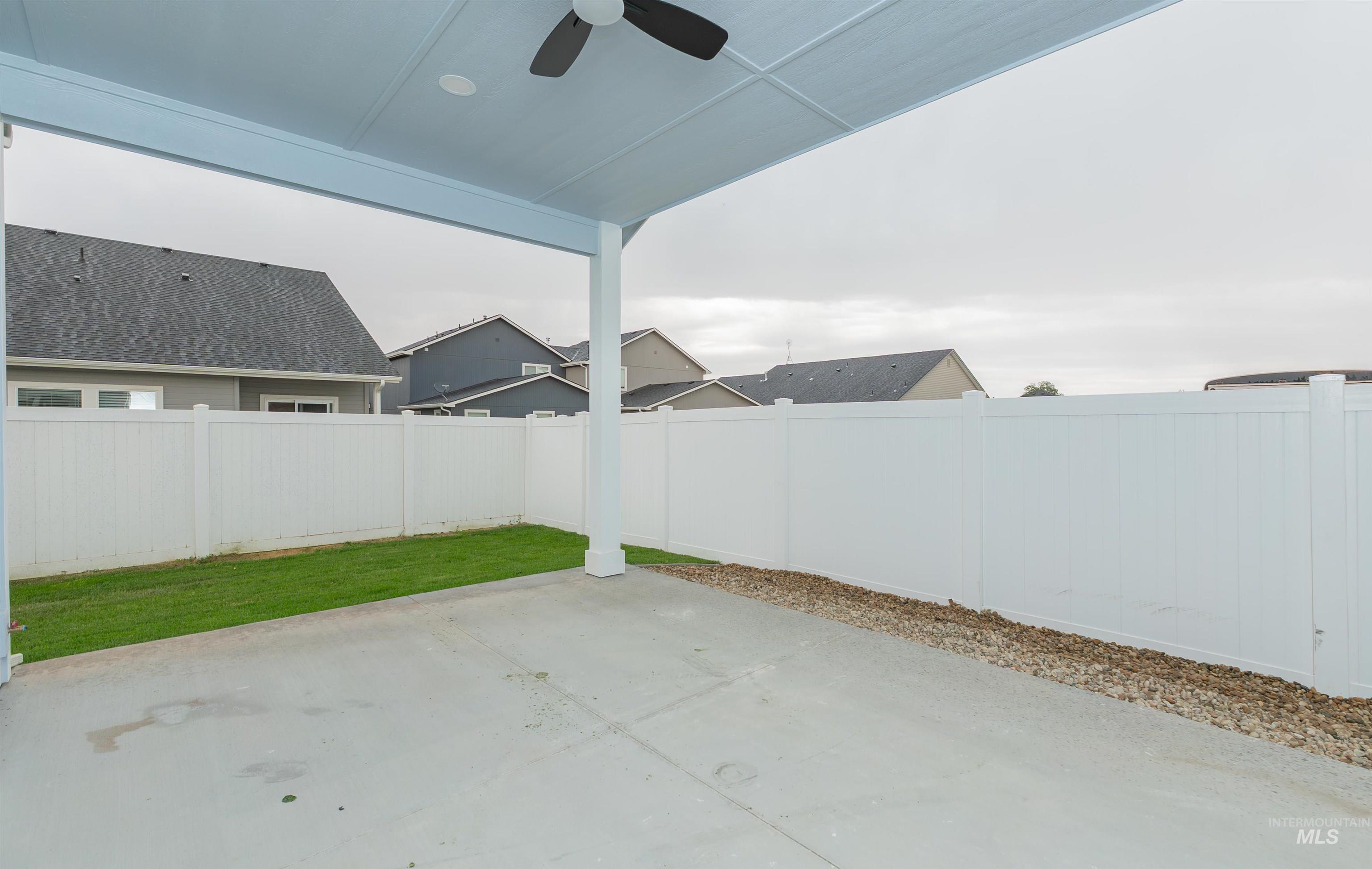 2125 Oxon St, Caldwell, Idaho 83605, 3 Bedrooms, 2.5 Bathrooms, Residential For Sale, Price $425,000, 98950715