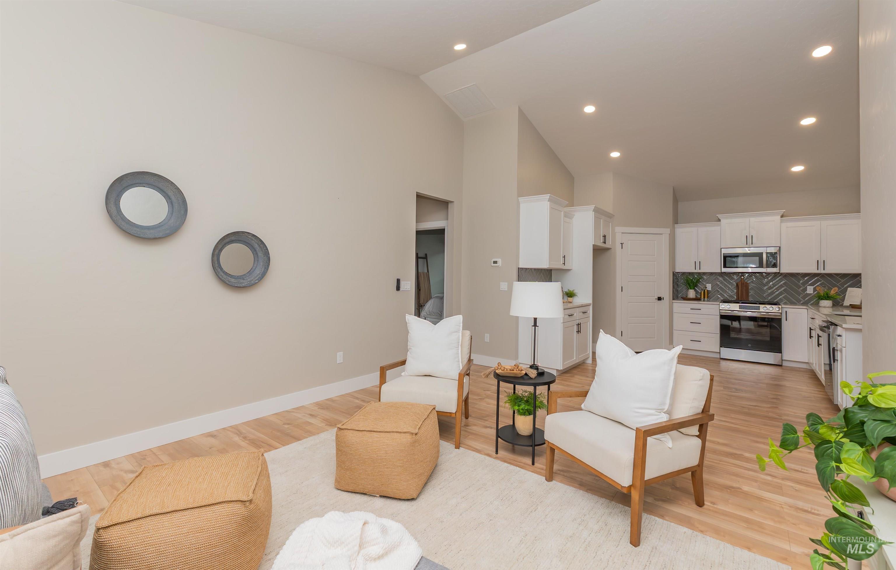 2125 Oxon St, Caldwell, Idaho 83605, 3 Bedrooms, 2.5 Bathrooms, Residential For Sale, Price $425,000, 98950715