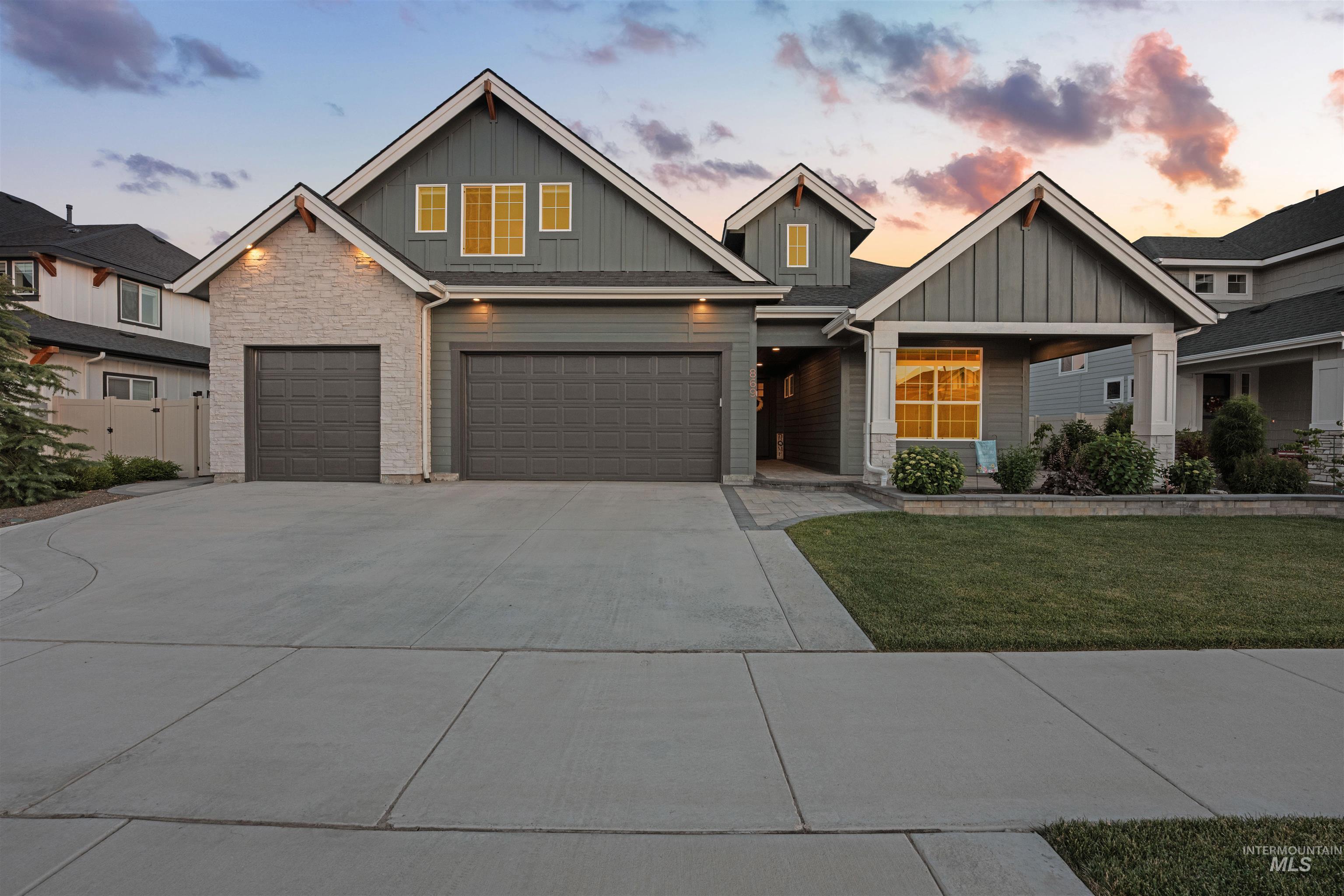 869 E Territory St, Meridian, Idaho 83646, 4 Bedrooms, 3 Bathrooms, Residential For Sale, Price $850,000, 98950743