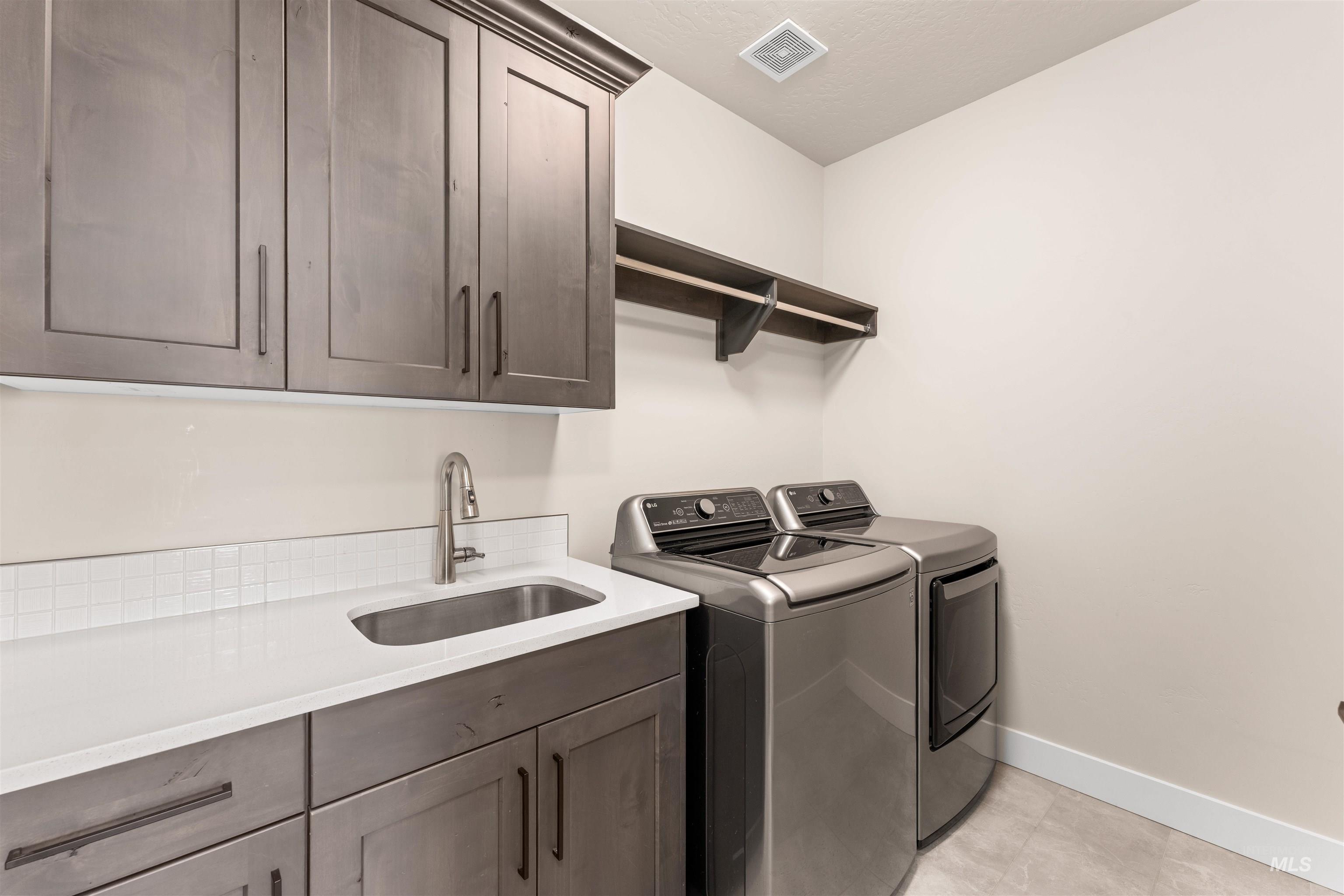 869 E Territory St, Meridian, Idaho 83646, 4 Bedrooms, 3 Bathrooms, Residential For Sale, Price $850,000, 98950743