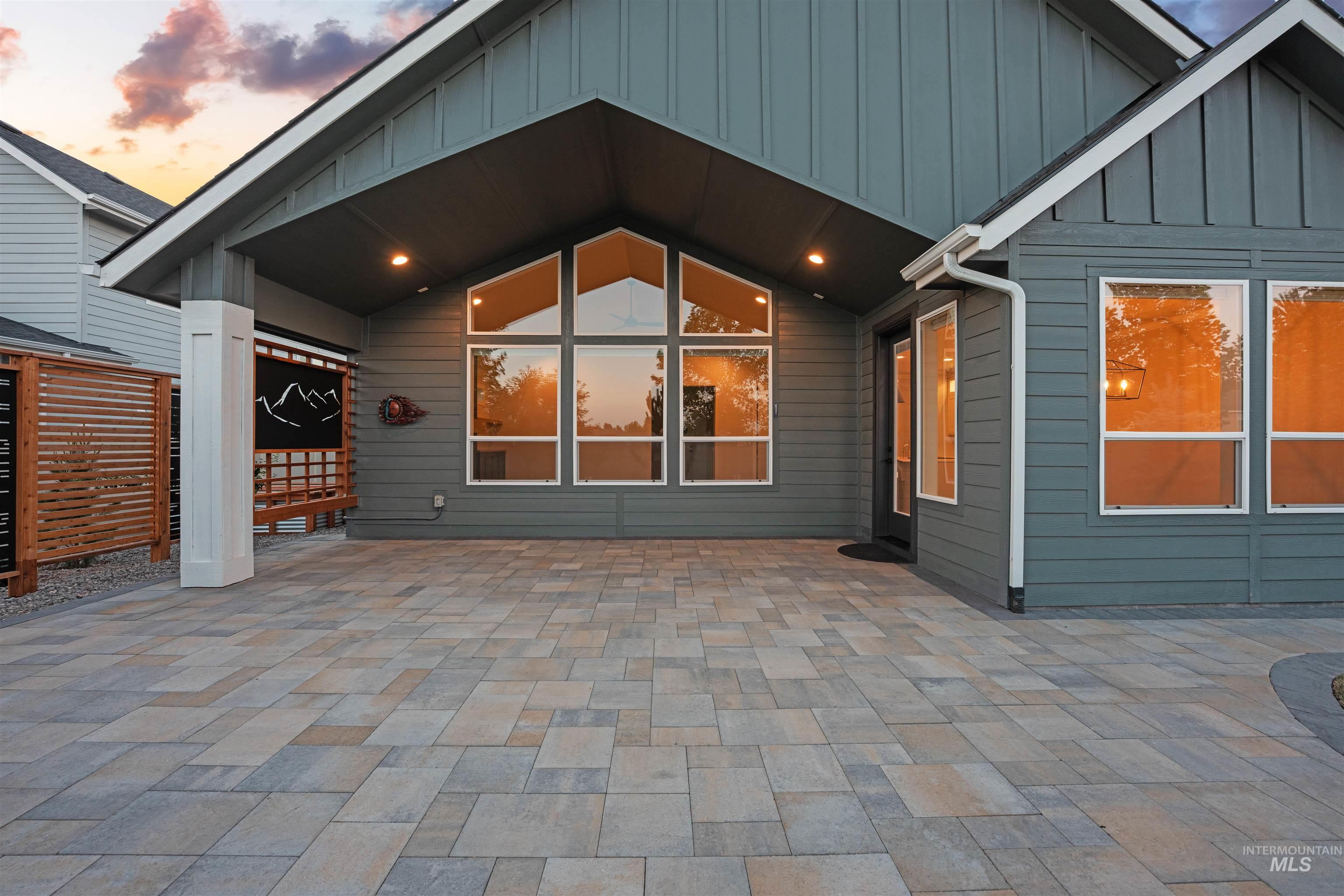 869 E Territory St, Meridian, Idaho 83646, 4 Bedrooms, 3 Bathrooms, Residential For Sale, Price $850,000, 98950743