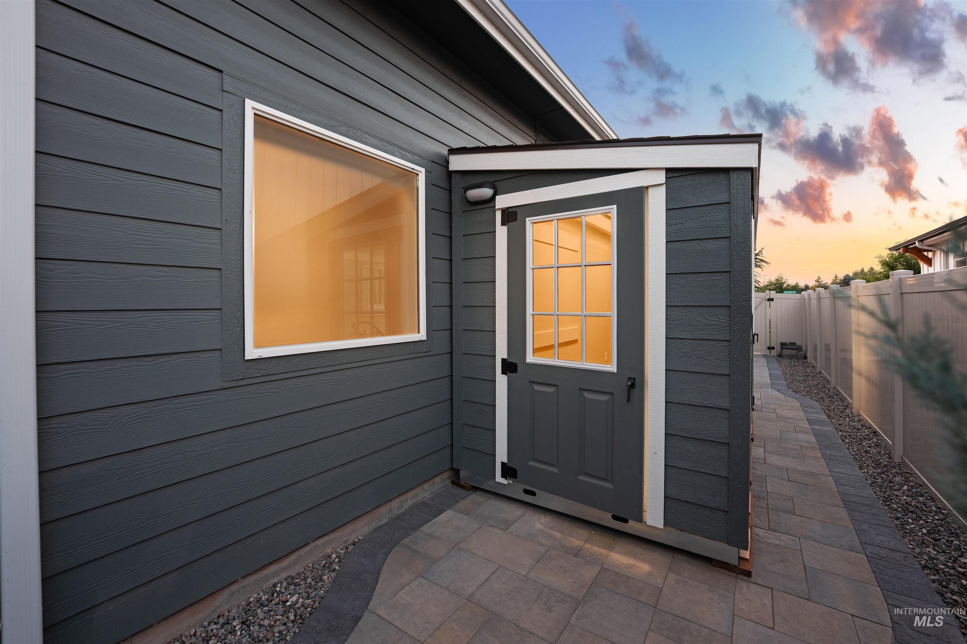 869 E Territory St, Meridian, Idaho 83646, 4 Bedrooms, 3 Bathrooms, Residential For Sale, Price $850,000, 98950743