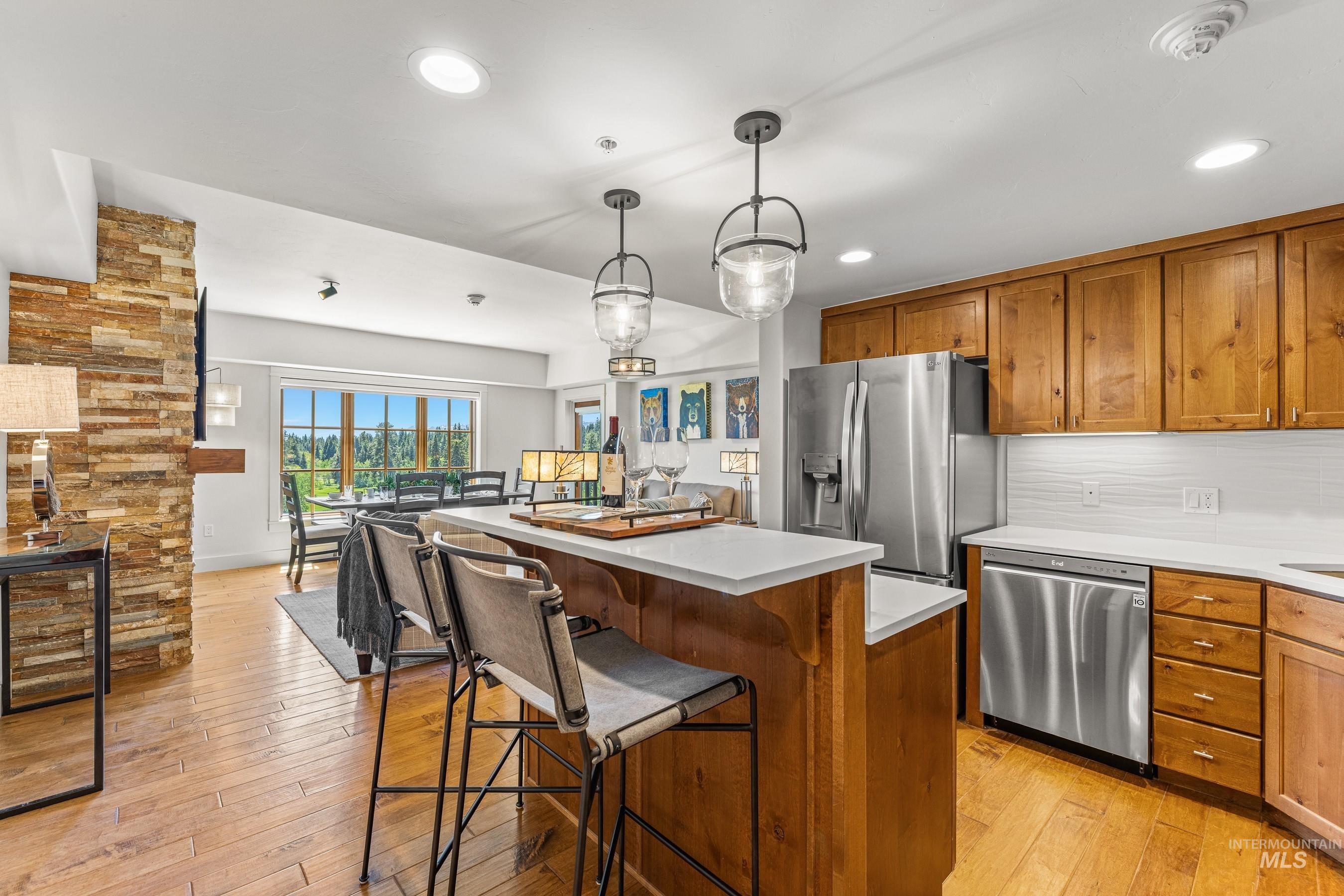 75 Arling Center Court, Donnelly, Idaho 83615, 2 Bedrooms, 2 Bathrooms, Residential For Sale, Price $1,195,000, 98950745