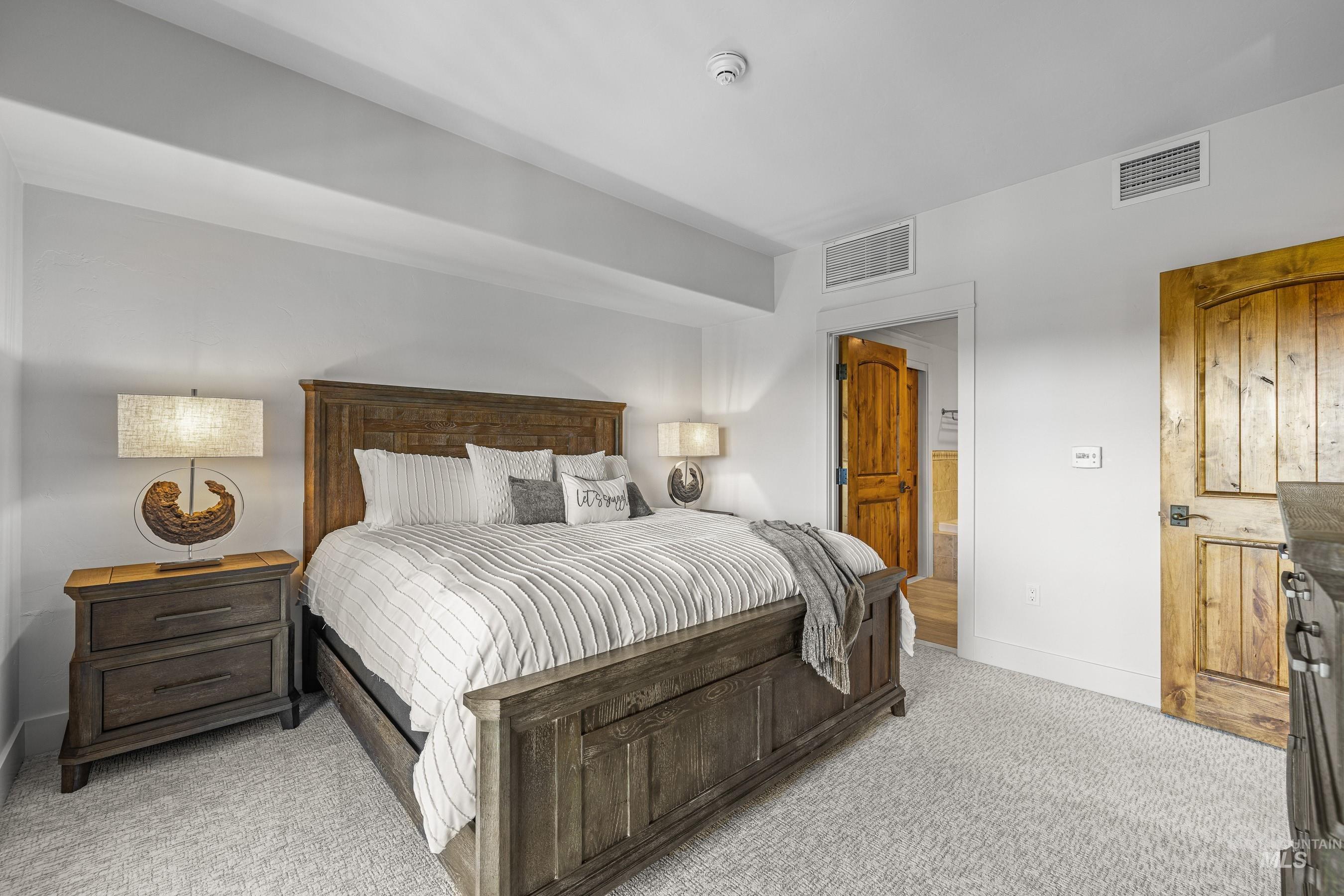 75 Arling Center Court, Donnelly, Idaho 83615, 2 Bedrooms, 2 Bathrooms, Residential For Sale, Price $1,195,000, 98950745