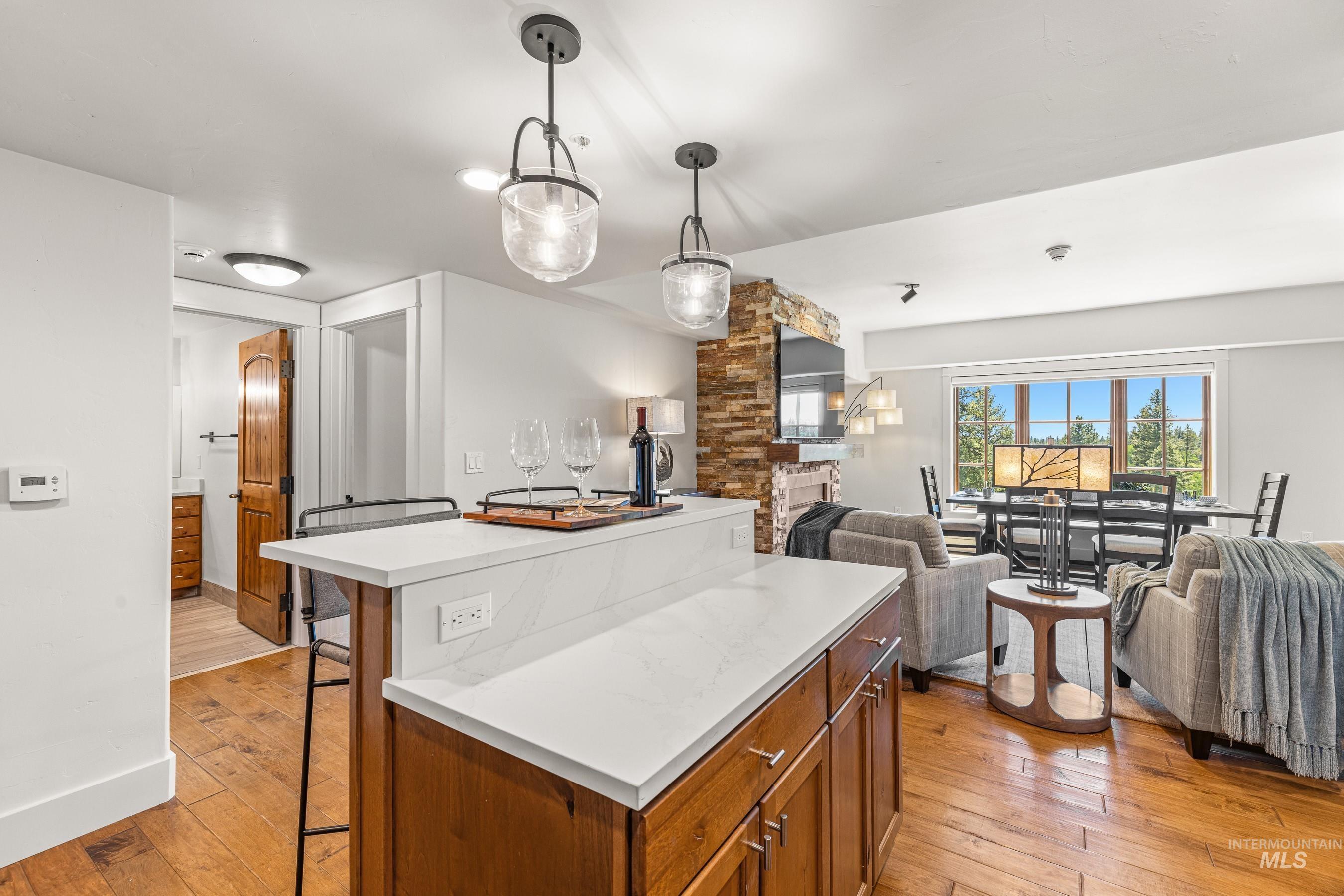 75 Arling Center Court, Donnelly, Idaho 83615, 2 Bedrooms, 2 Bathrooms, Residential For Sale, Price $1,195,000, 98950745