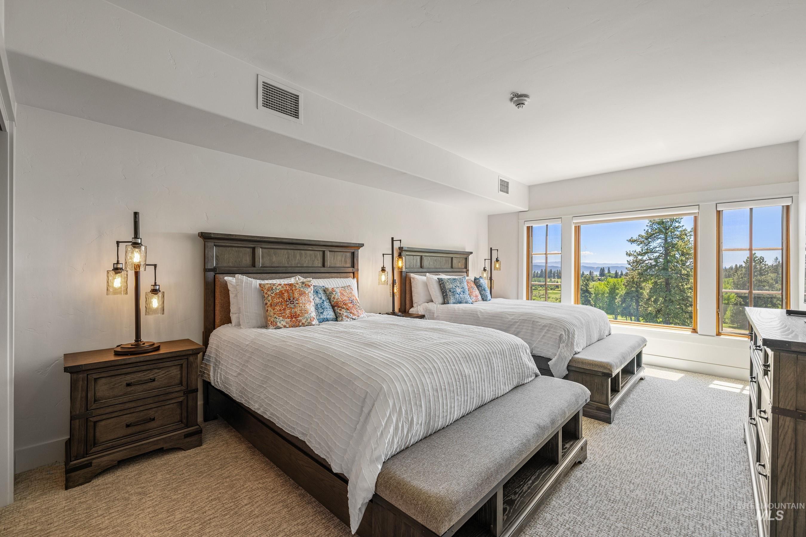 75 Arling Center Court, Donnelly, Idaho 83615, 2 Bedrooms, 2 Bathrooms, Residential For Sale, Price $1,195,000, 98950745