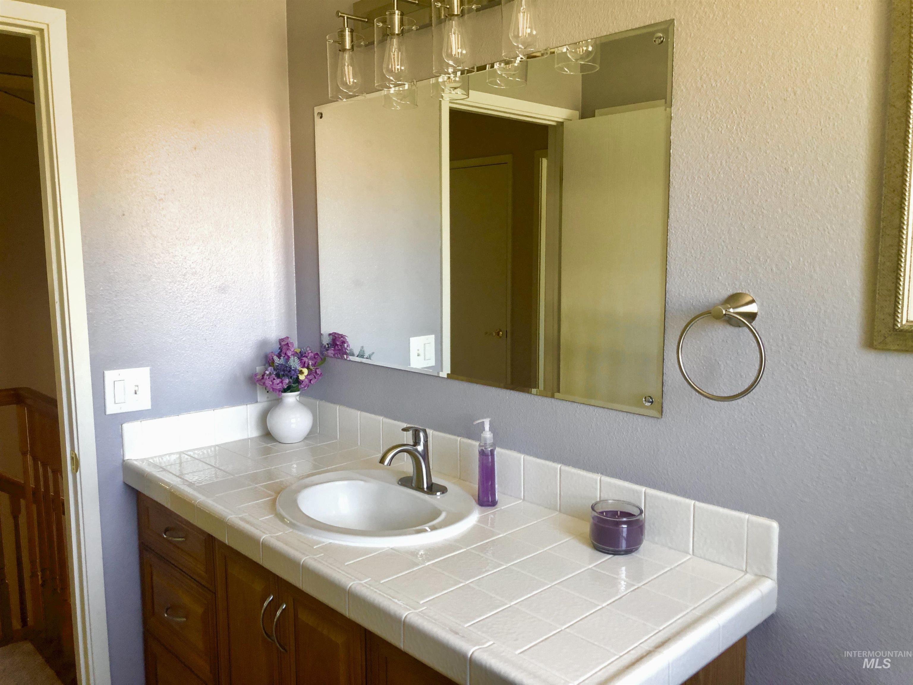 2321 Rolling Hills Dr., Clarkston, Washington 99403, 4 Bedrooms, 2 Bathrooms, Residential For Sale, Price $439,000, 98950784