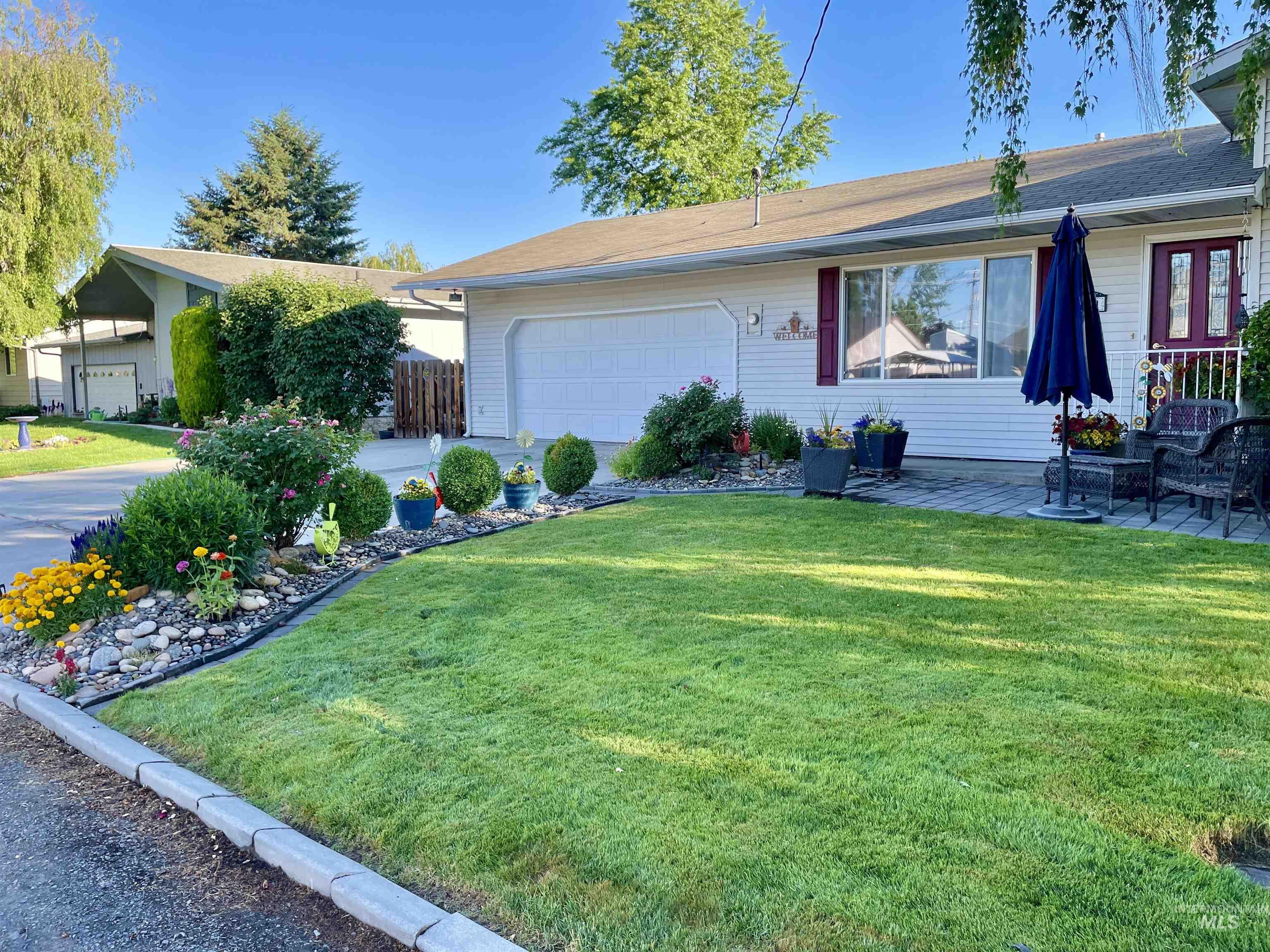 2321 Rolling Hills Dr., Clarkston, Washington 99403, 4 Bedrooms, 2 Bathrooms, Residential For Sale, Price $439,000, 98950784