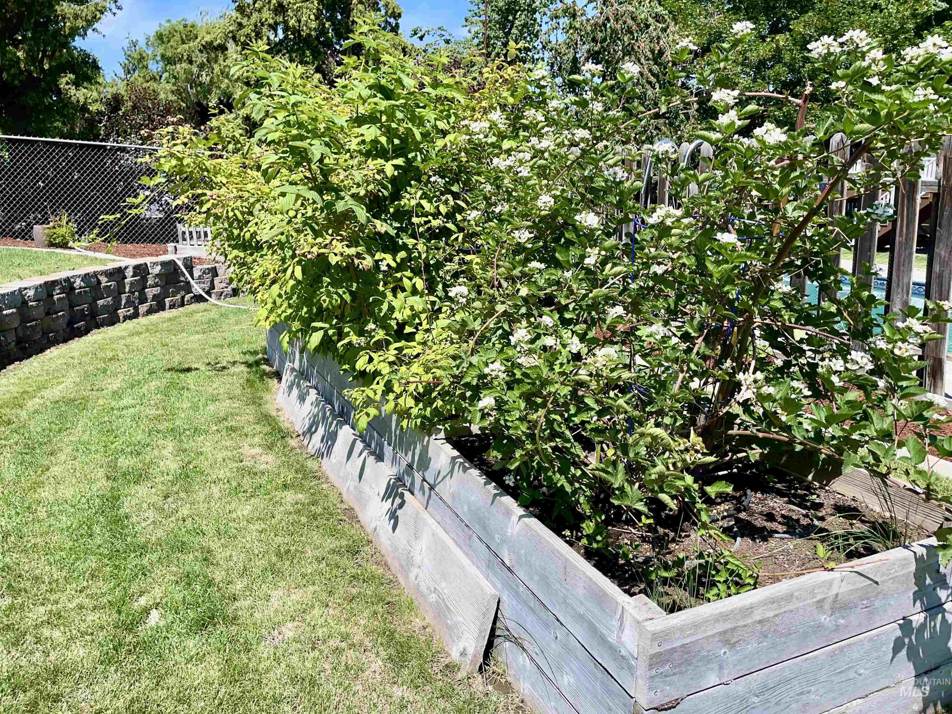 2321 Rolling Hills Dr., Clarkston, Washington 99403, 4 Bedrooms, 2 Bathrooms, Residential For Sale, Price $439,000, 98950784