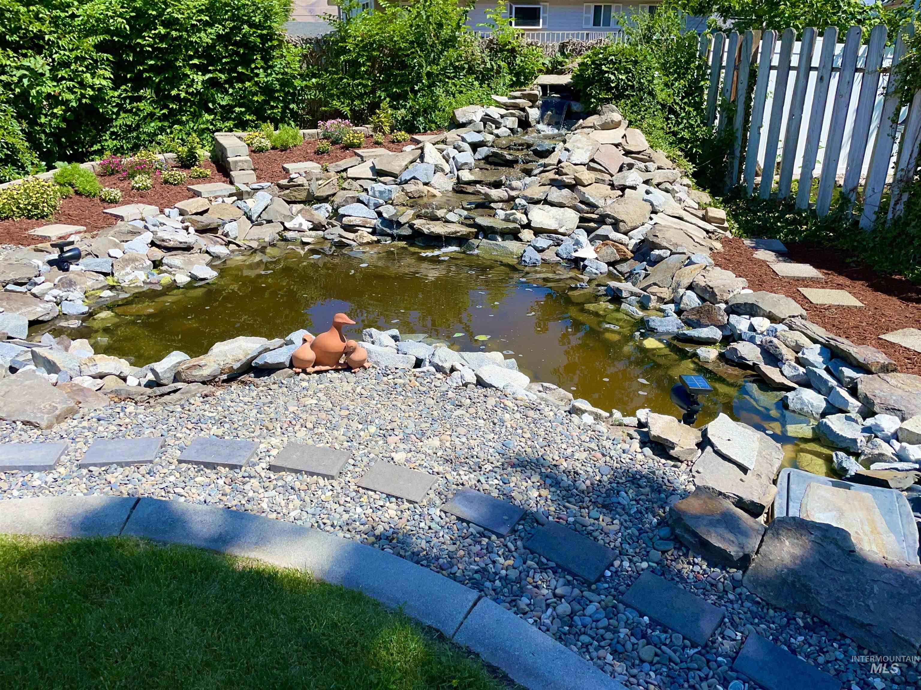 2321 Rolling Hills Dr., Clarkston, Washington 99403, 4 Bedrooms, 2 Bathrooms, Residential For Sale, Price $439,000, 98950784