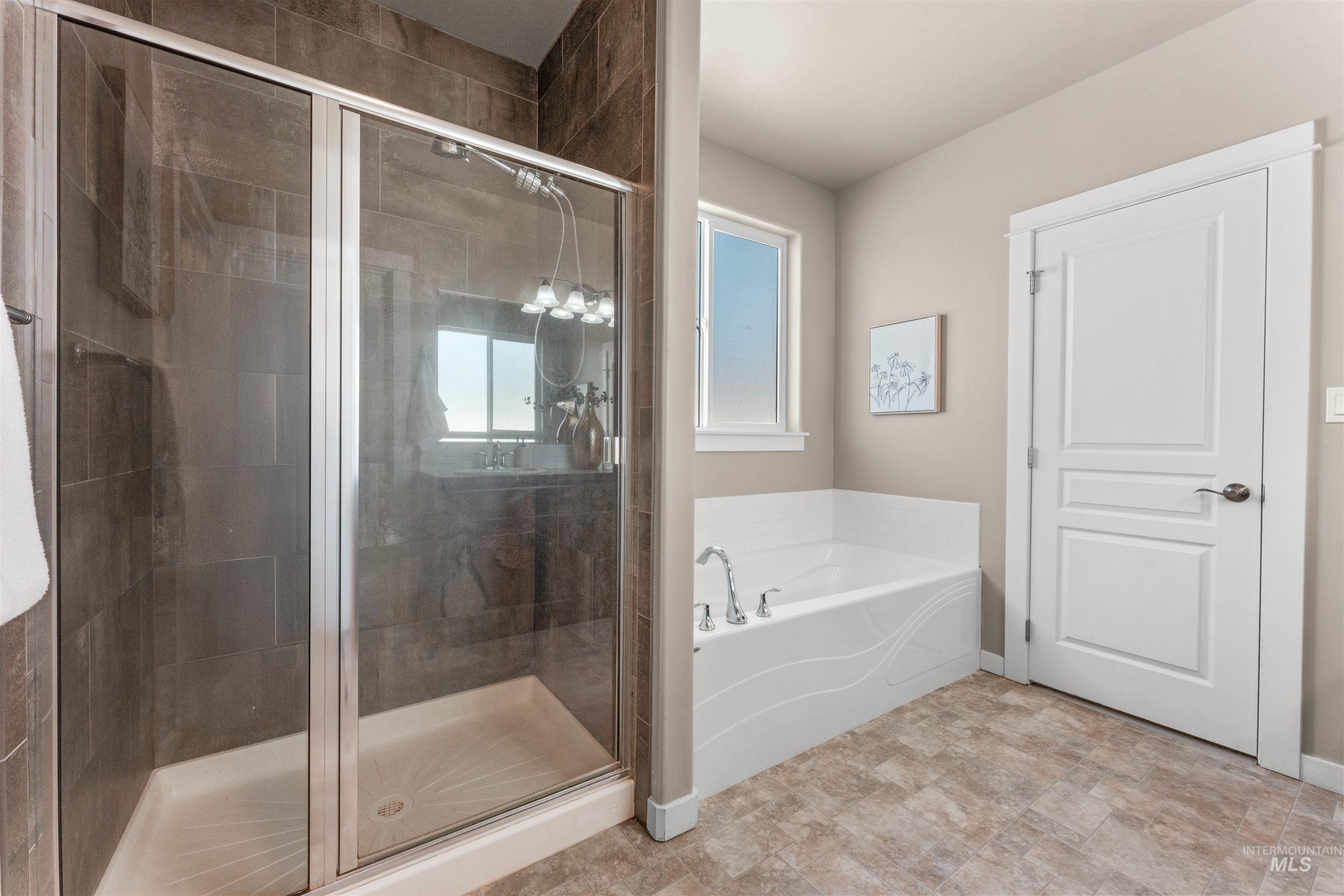 12457 W Awbrey St, Boise, Idaho 83709, 3 Bedrooms, 2 Bathrooms, Residential For Sale, Price $494,999, 98950793