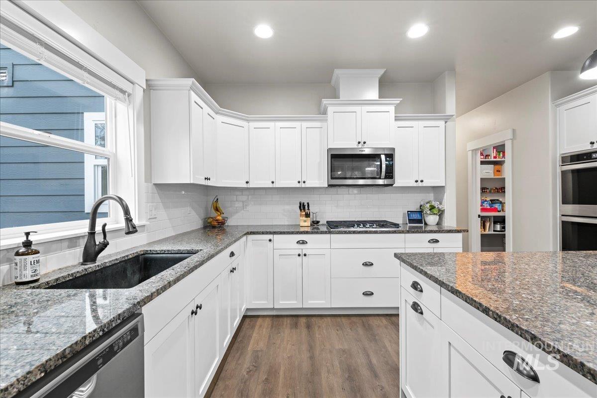 11 Crescent Cir, Idaho City, Idaho 83631, 4 Bedrooms, 3 Bathrooms, Residential For Sale, Price $900,000, 98950797