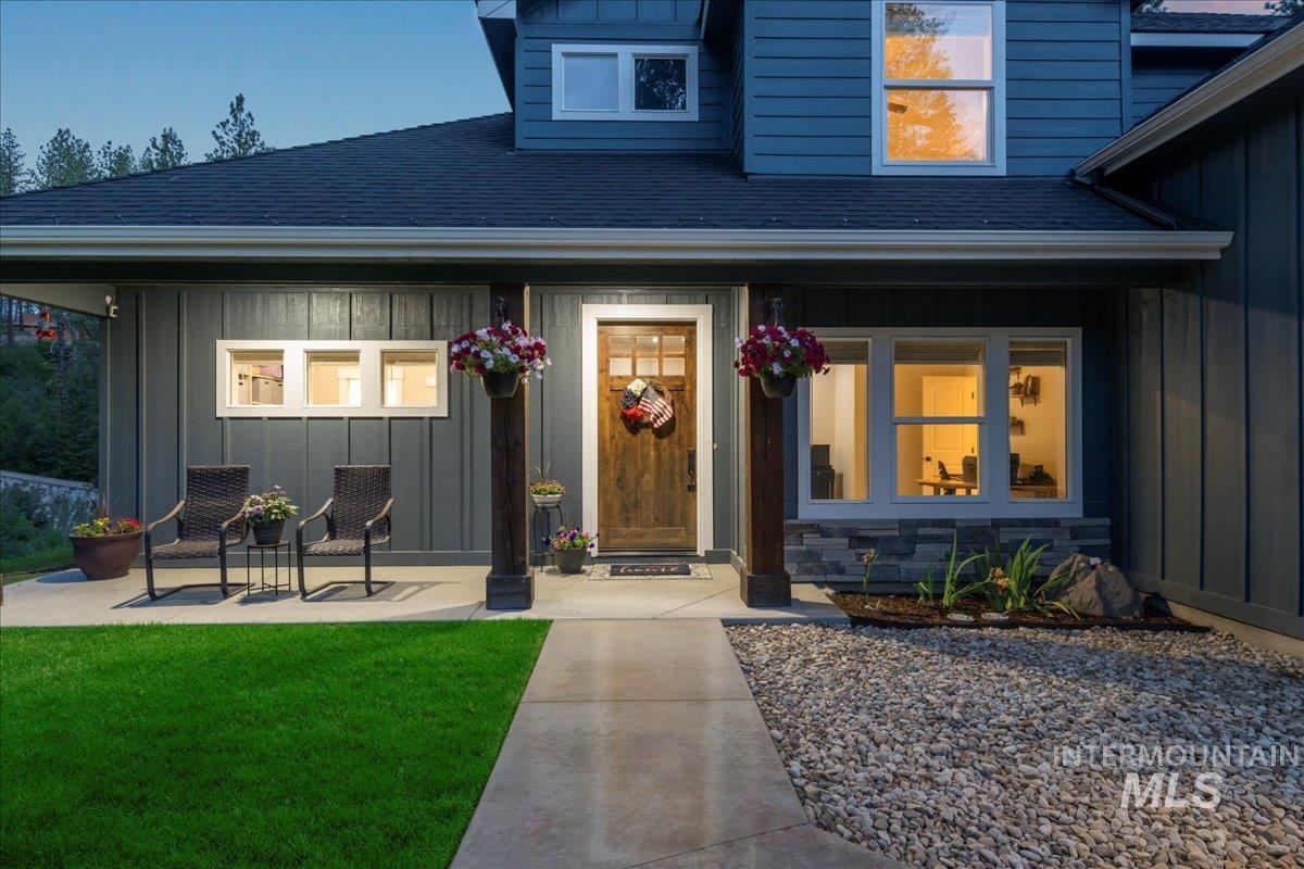 11 Crescent Cir, Idaho City, Idaho 83631, 4 Bedrooms, 3 Bathrooms, Residential For Sale, Price $900,000, 98950797