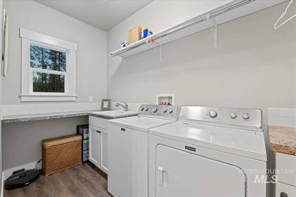 11 Crescent Cir, Idaho City, Idaho 83631, 4 Bedrooms, 3 Bathrooms, Residential For Sale, Price $900,000, 98950797