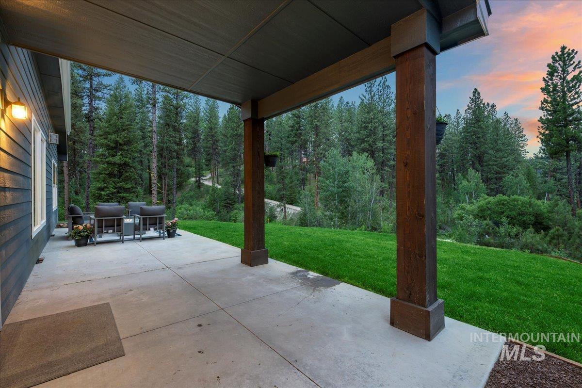 11 Crescent Cir, Idaho City, Idaho 83631, 4 Bedrooms, 3 Bathrooms, Residential For Sale, Price $900,000, 98950797