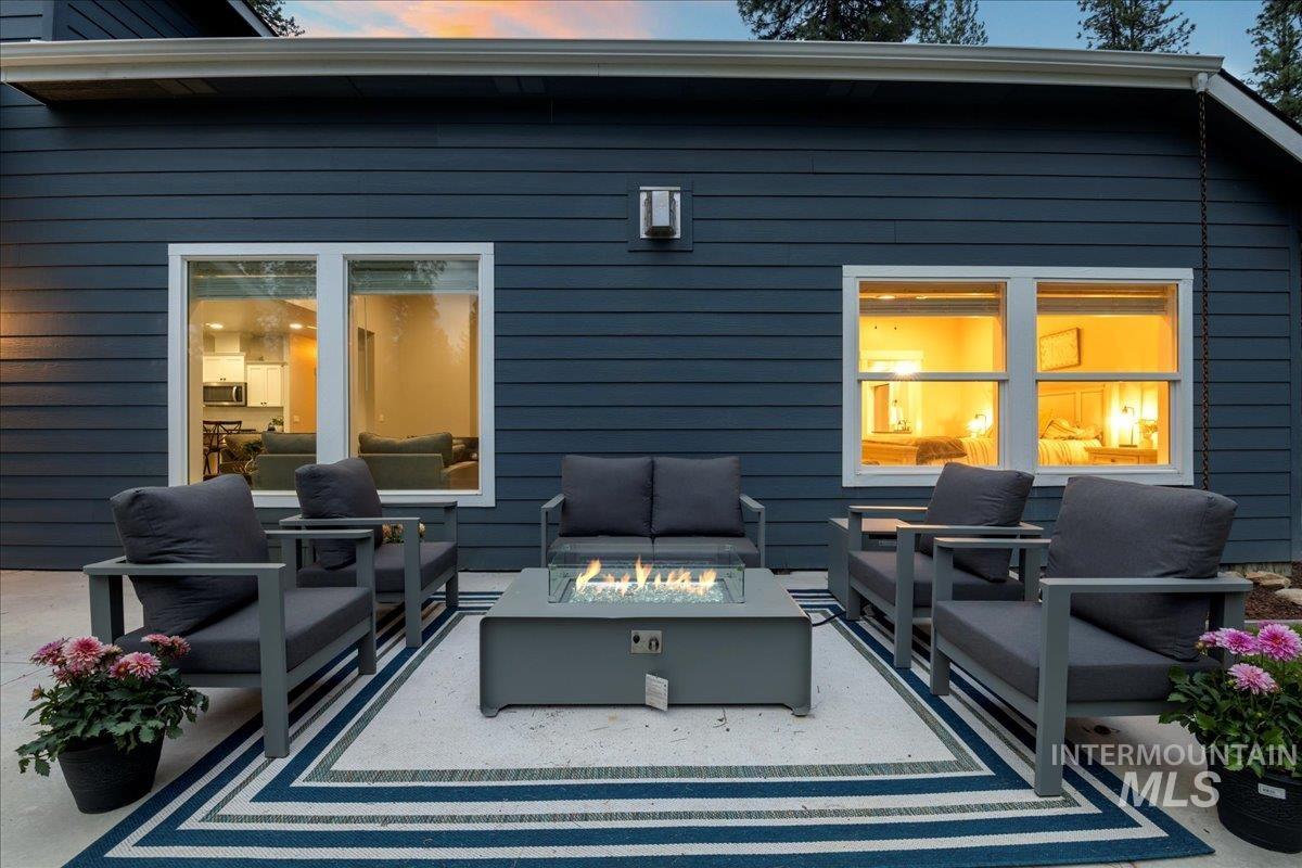 11 Crescent Cir, Idaho City, Idaho 83631, 4 Bedrooms, 3 Bathrooms, Residential For Sale, Price $900,000, 98950797