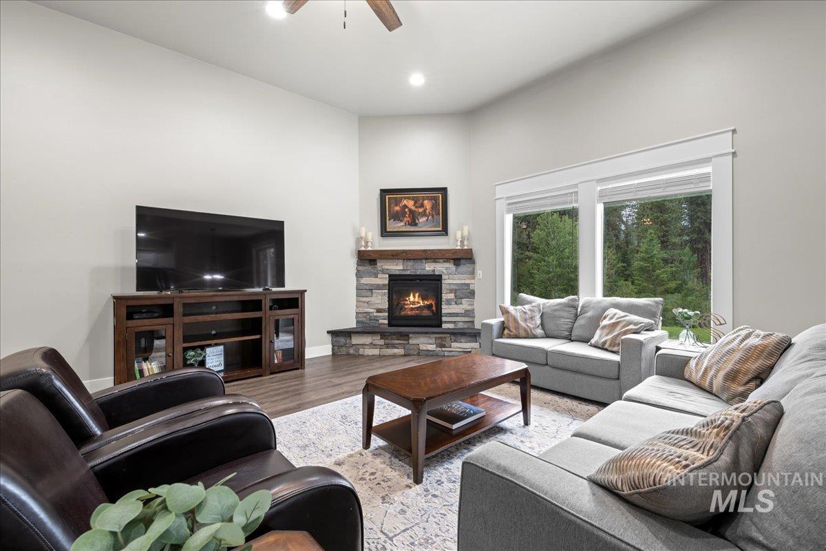 11 Crescent Cir, Idaho City, Idaho 83631, 4 Bedrooms, 3 Bathrooms, Residential For Sale, Price $900,000, 98950797