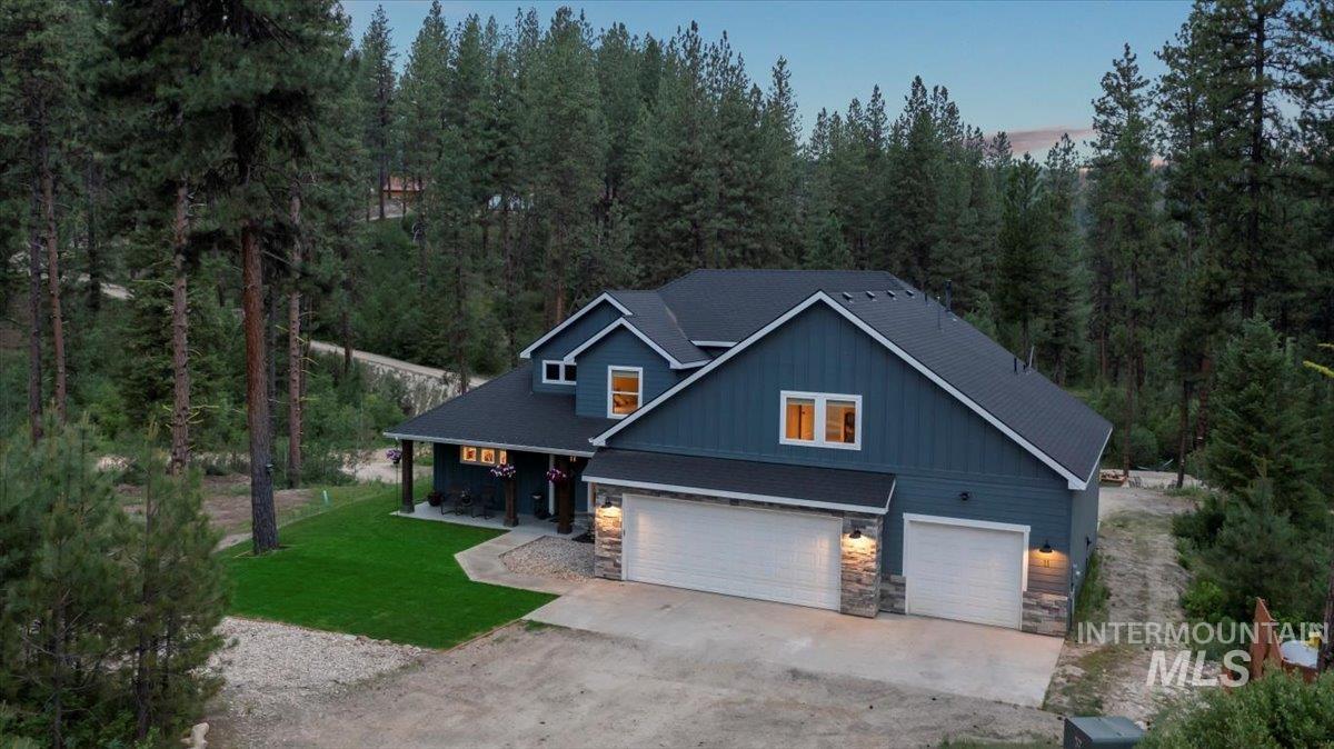 11 Crescent Cir, Idaho City, Idaho 83631, 4 Bedrooms, 3 Bathrooms, Residential For Sale, Price $900,000, 98950797