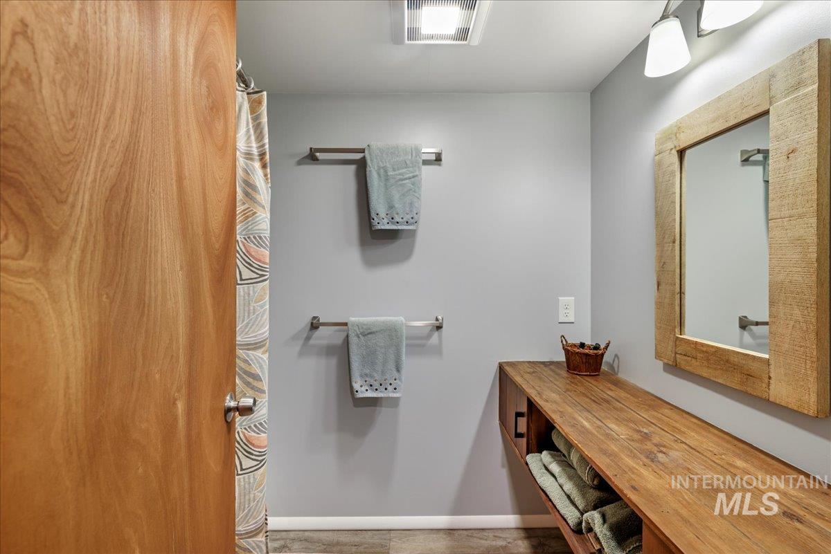 539 Rimview Dr, Twin Falls, Idaho 83301, 5 Bedrooms, 3 Bathrooms, Residential For Sale, Price $575,000, 98950828