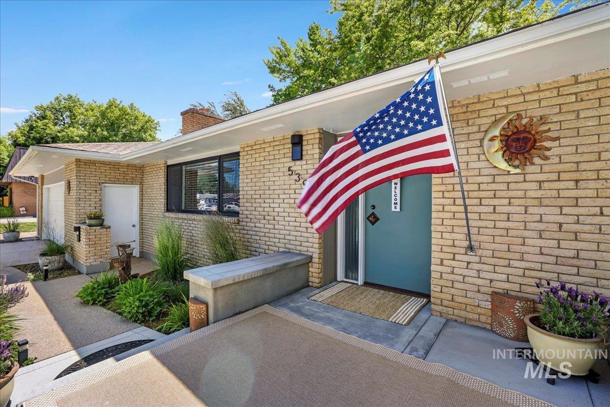 539 Rimview Dr, Twin Falls, Idaho 83301, 5 Bedrooms, 3 Bathrooms, Residential For Sale, Price $575,000, 98950828