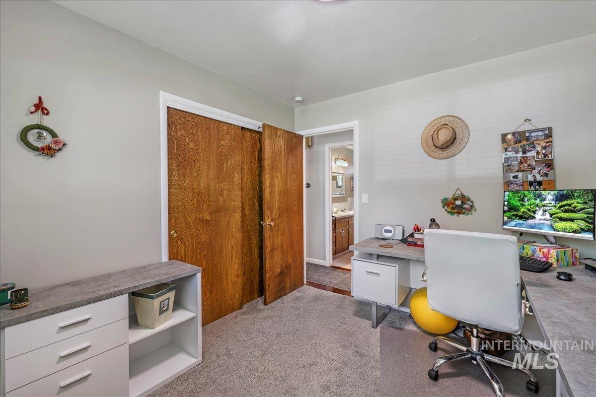 539 Rimview Dr, Twin Falls, Idaho 83301, 5 Bedrooms, 3 Bathrooms, Residential For Sale, Price $575,000, 98950828