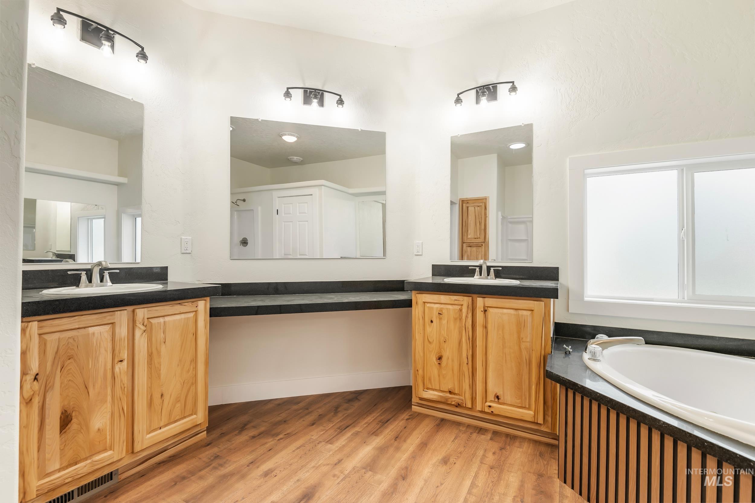 30556 Pet Ln, Parma, Idaho 83660, 3 Bedrooms, 2 Bathrooms, Residential For Sale, Price $1,074,000, 98950844