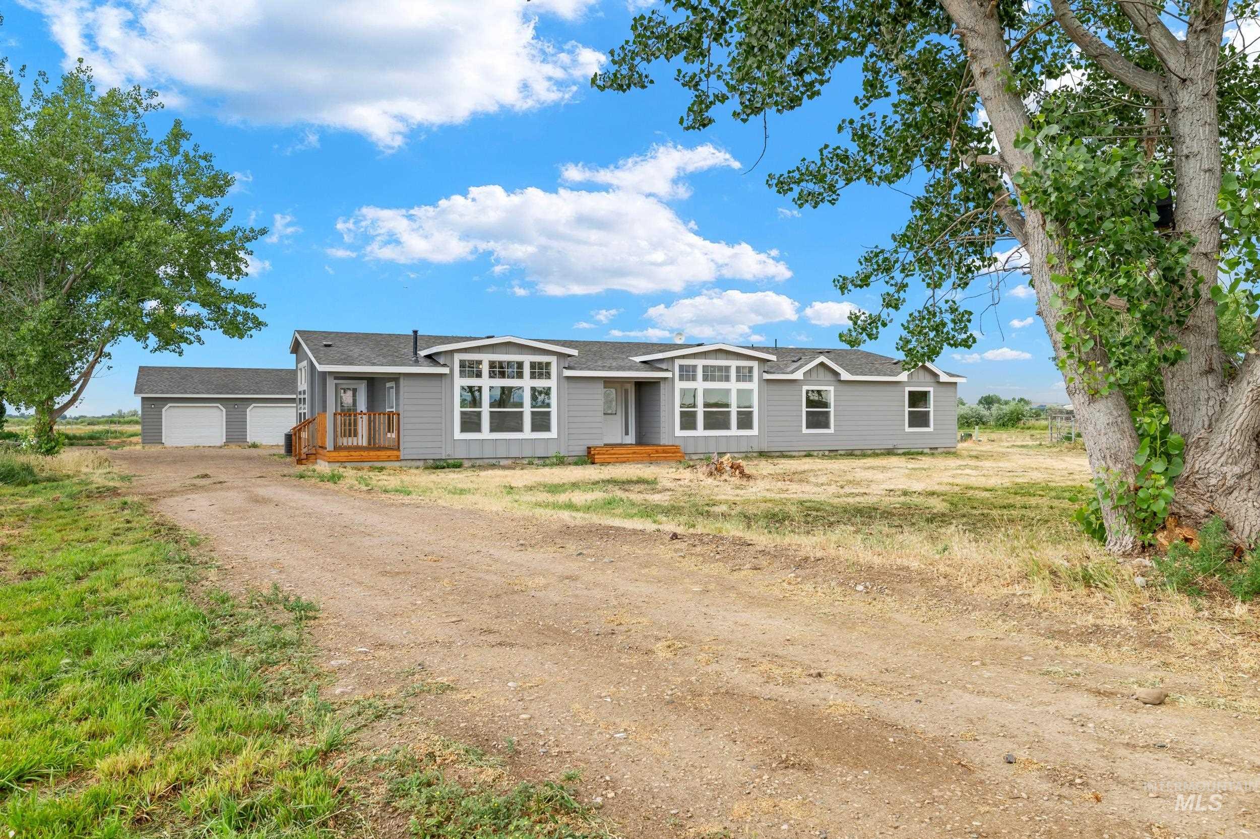 30556 Pet Ln, Parma, Idaho 83660, 3 Bedrooms, 2 Bathrooms, Residential For Sale, Price $1,074,000, 98950844