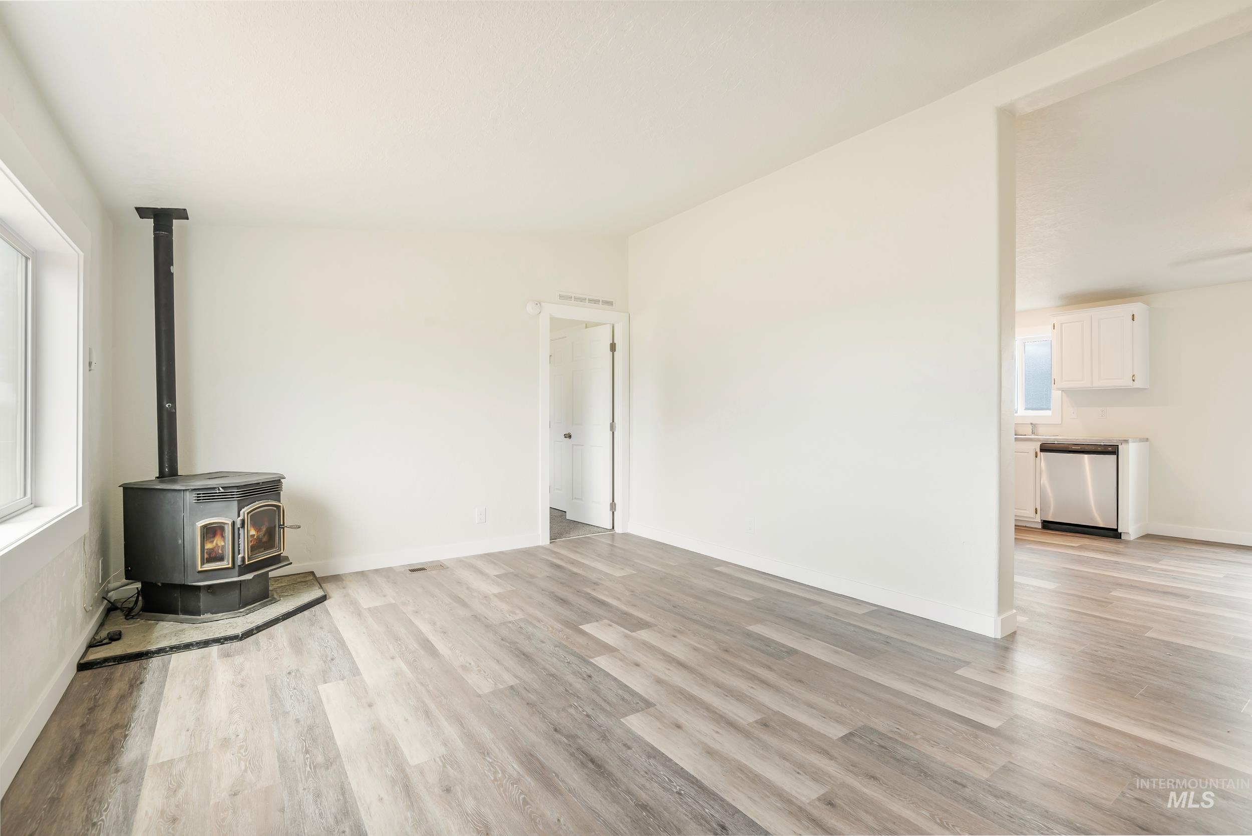 30556 Pet Ln, Parma, Idaho 83660, 3 Bedrooms, 2 Bathrooms, Residential For Sale, Price $1,074,000, 98950844