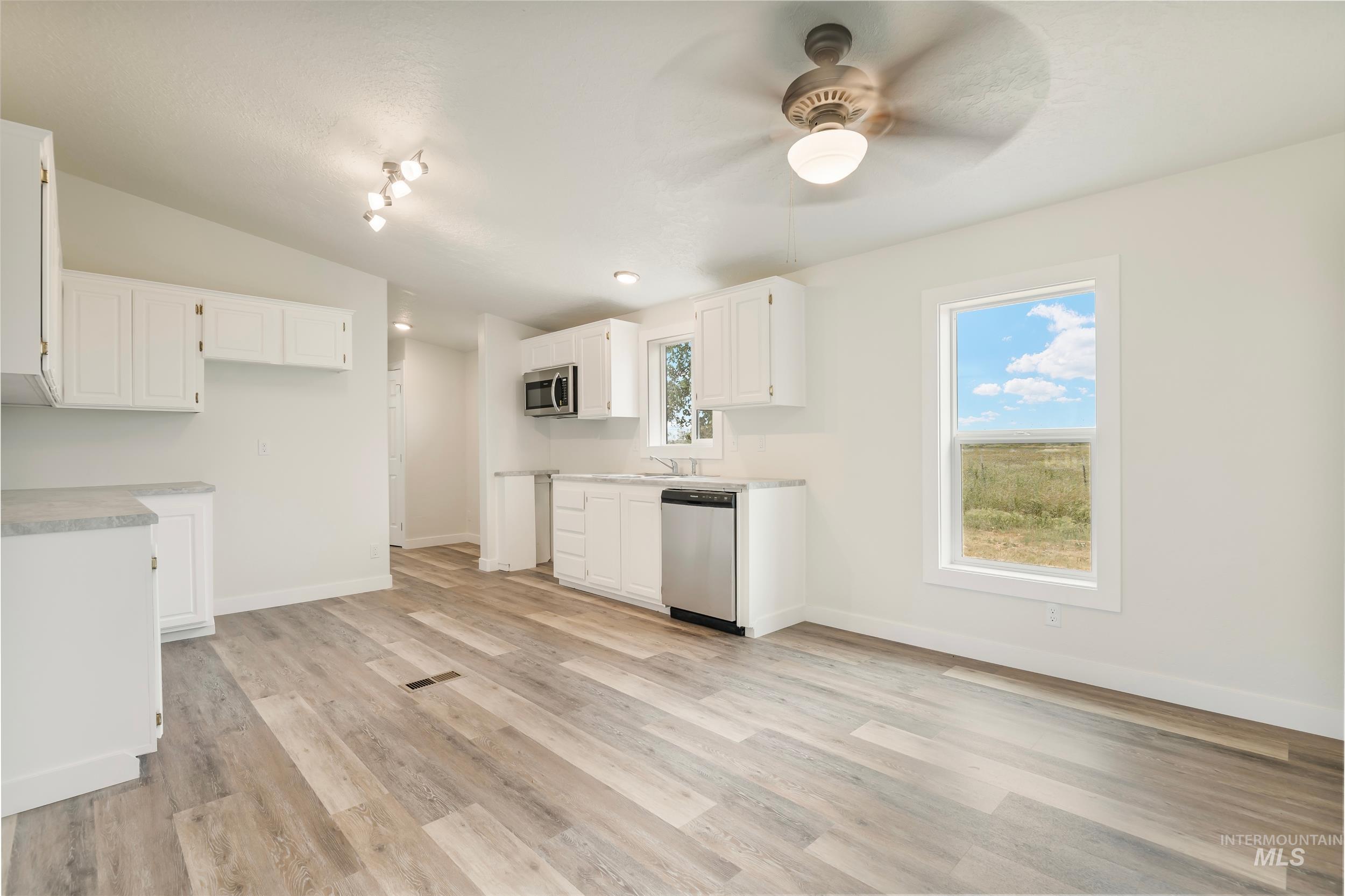 30556 Pet Ln, Parma, Idaho 83660, 3 Bedrooms, 2 Bathrooms, Residential For Sale, Price $1,074,000, 98950844