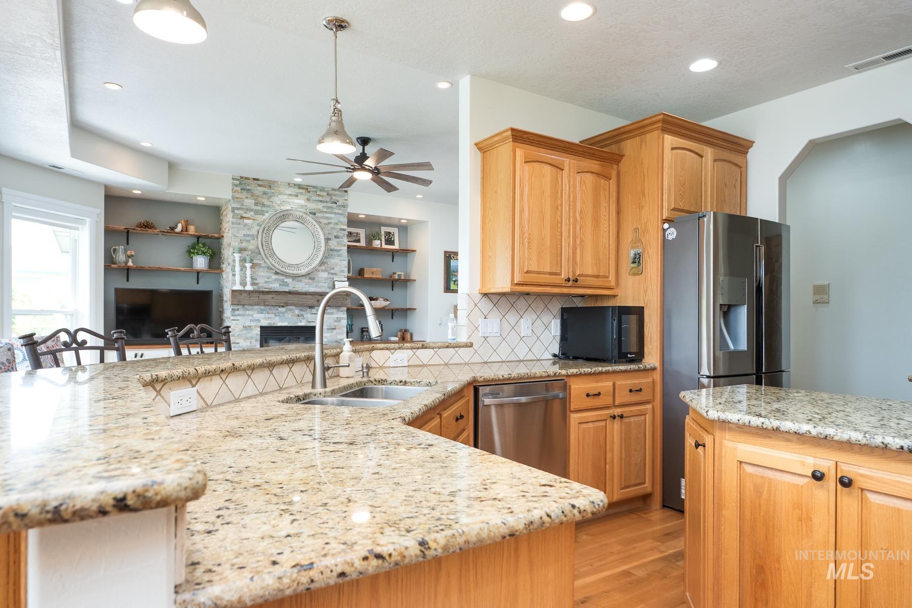 311 Riverview Drive, Marsing, Idaho 83639, 7 Bedrooms, 3 Bathrooms, Residential Income For Sale, Price $1,125,000, 98950911