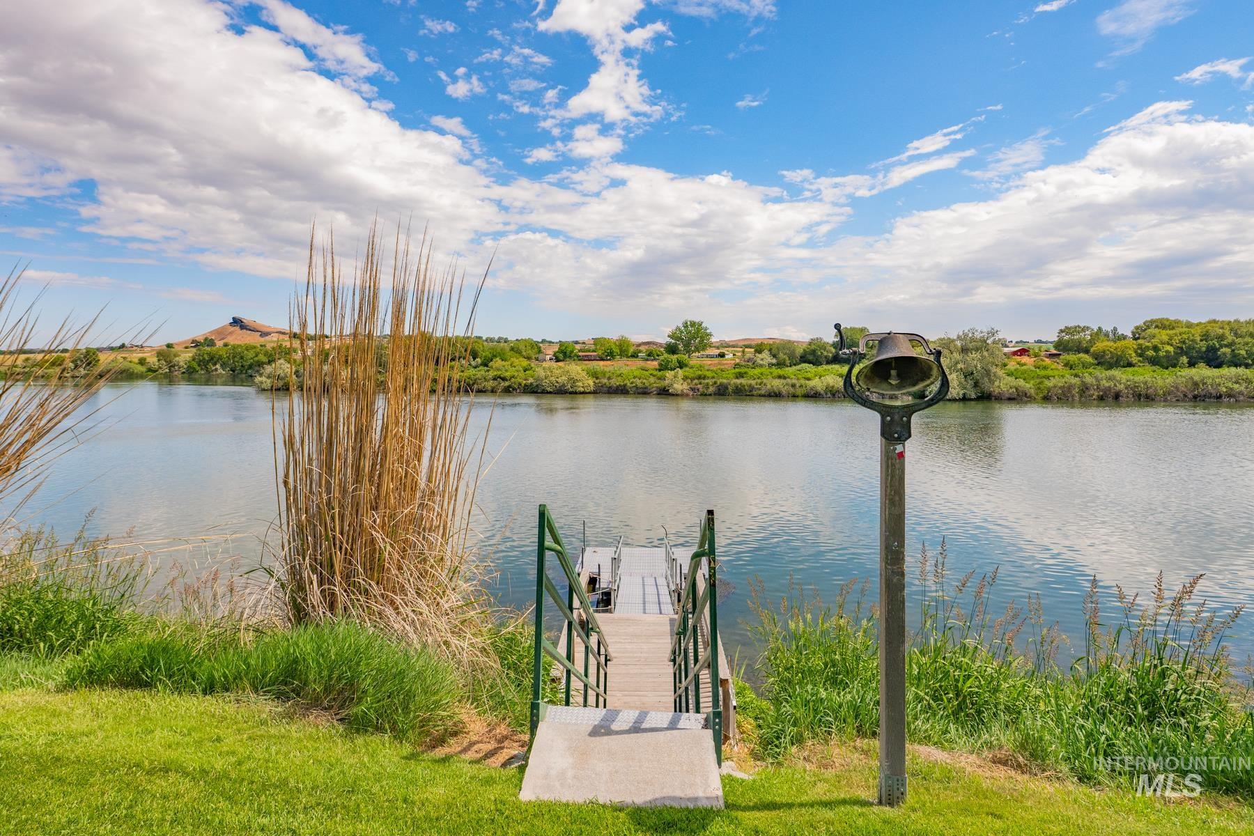 311 Riverview Drive, Marsing, Idaho 83639, 7 Bedrooms, 3 Bathrooms, Residential Income For Sale, Price $1,125,000, 98950911