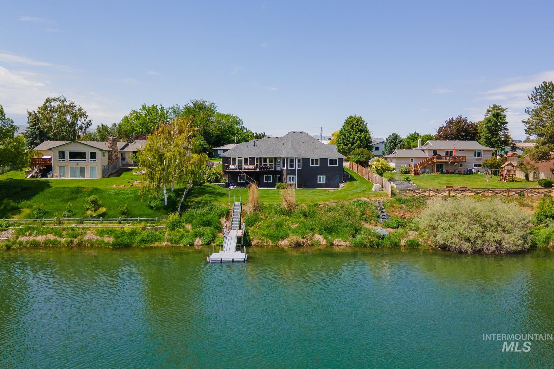 311 Riverview Drive, Marsing, Idaho 83639, 7 Bedrooms, 3 Bathrooms, Residential Income For Sale, Price $1,125,000, 98950911