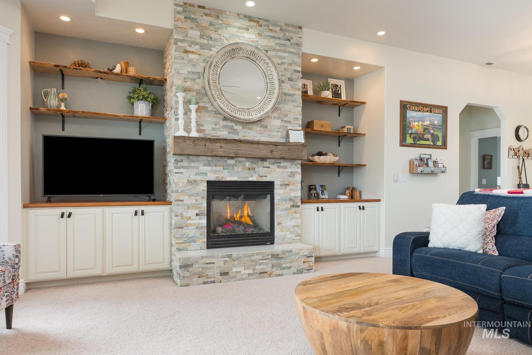 311 Riverview Drive, Marsing, Idaho 83639, 7 Bedrooms, 3 Bathrooms, Residential Income For Sale, Price $1,125,000, 98950911