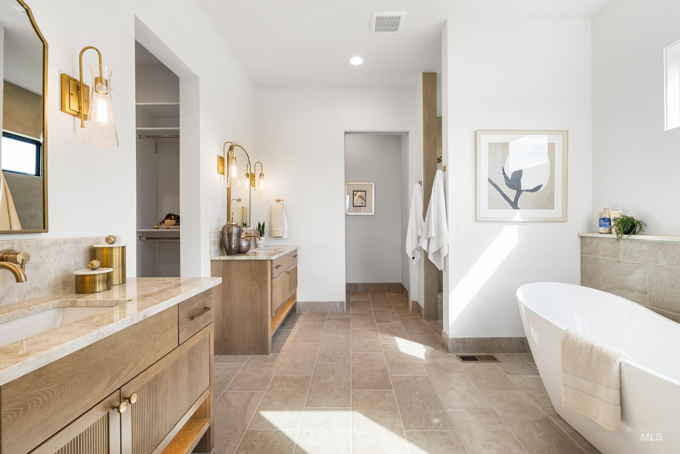 25260 Bur Oak Pl, Caldwell, Idaho 83607, 3 Bedrooms, 2.5 Bathrooms, Residential For Sale, Price $1,395,000, 98950927