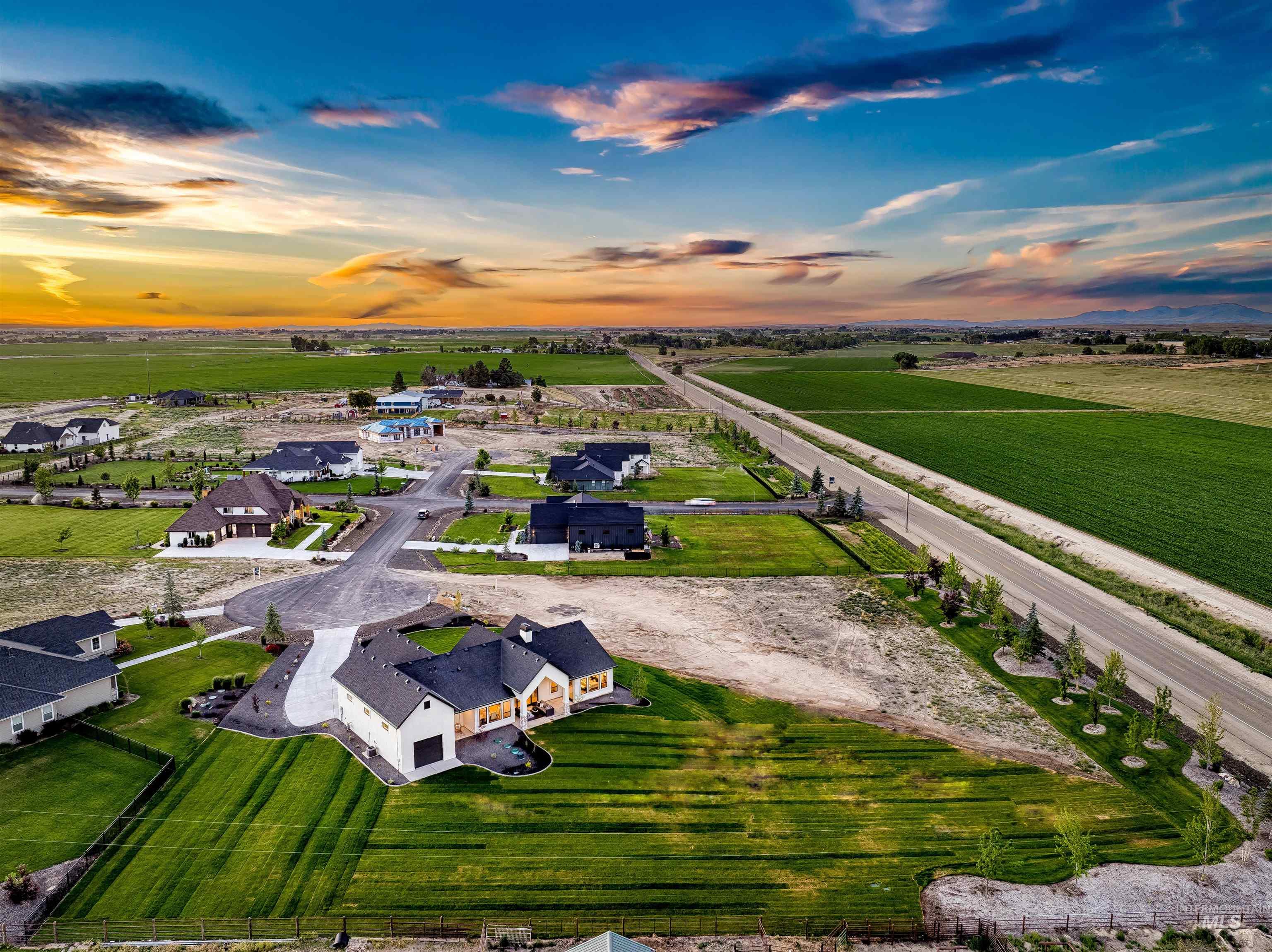 25260 Bur Oak Pl, Caldwell, Idaho 83607, 3 Bedrooms, 2.5 Bathrooms, Residential For Sale, Price $1,395,000, 98950927