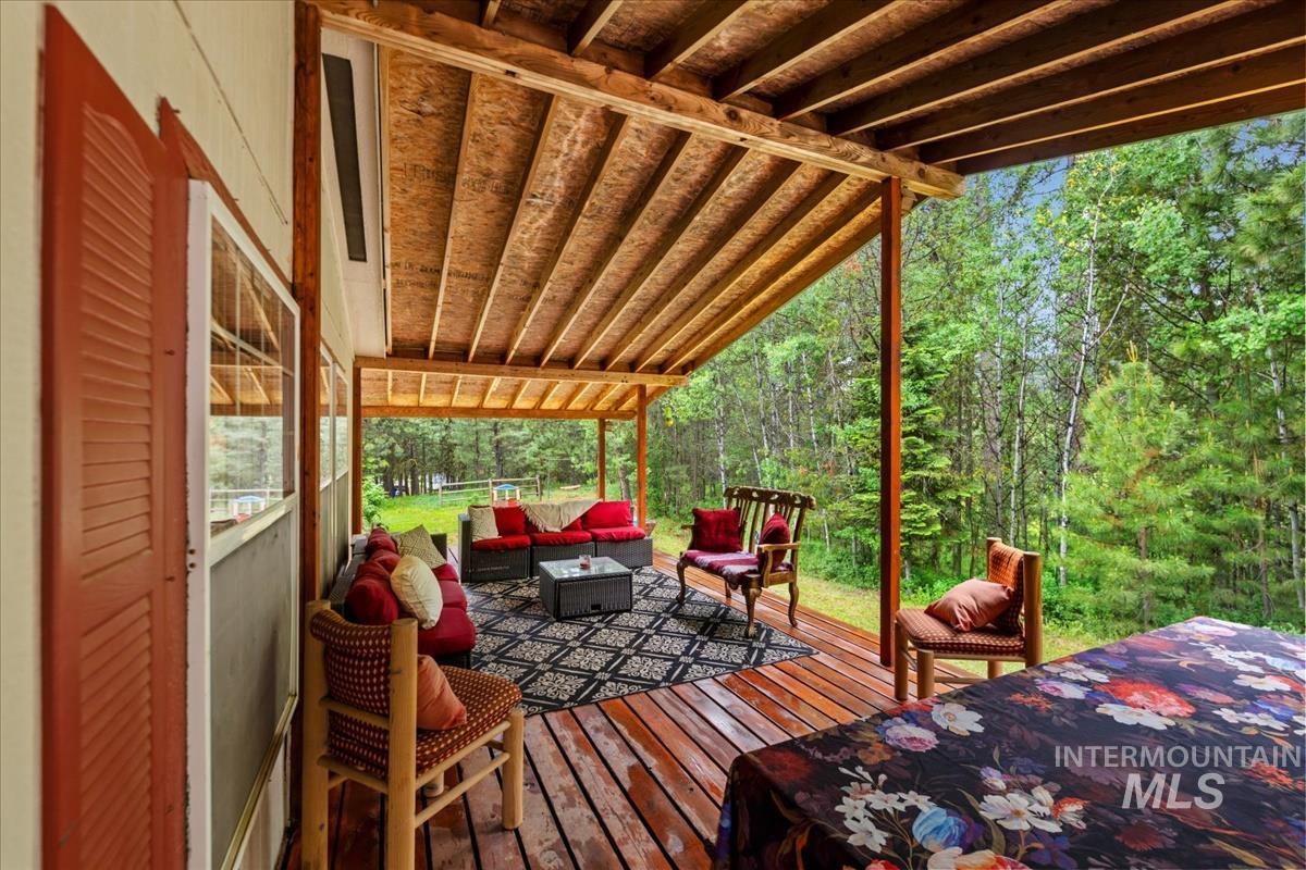 29 Rising Ln, Cascade, Idaho 83611, 3 Bedrooms, 2 Bathrooms, Residential For Sale, Price $540,000, 98950938