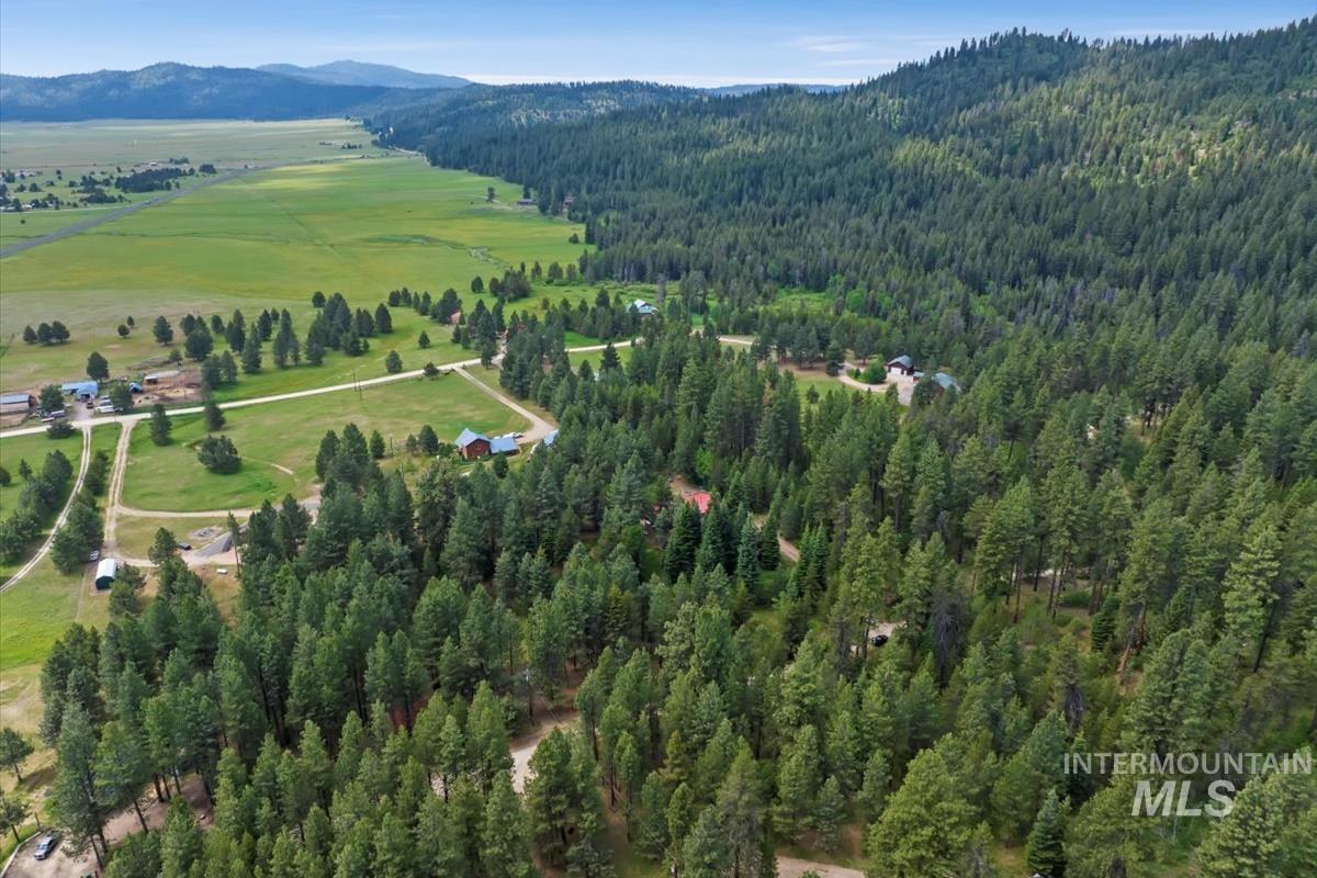 29 Rising Ln, Cascade, Idaho 83611, 3 Bedrooms, 2 Bathrooms, Residential For Sale, Price $540,000, 98950938