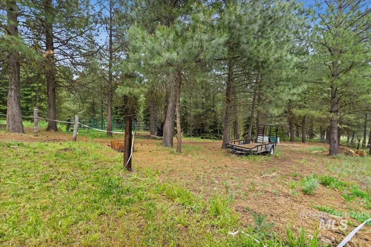 29 Rising Ln, Cascade, Idaho 83611, 3 Bedrooms, 2 Bathrooms, Residential For Sale, Price $540,000, 98950938