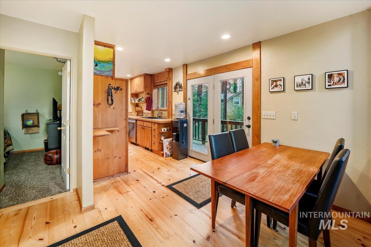 5 Huckleberry Rd., Garden Valley, Idaho 83622, 2 Bedrooms, 2 Bathrooms, Residential For Sale, Price $449,900, 98950944